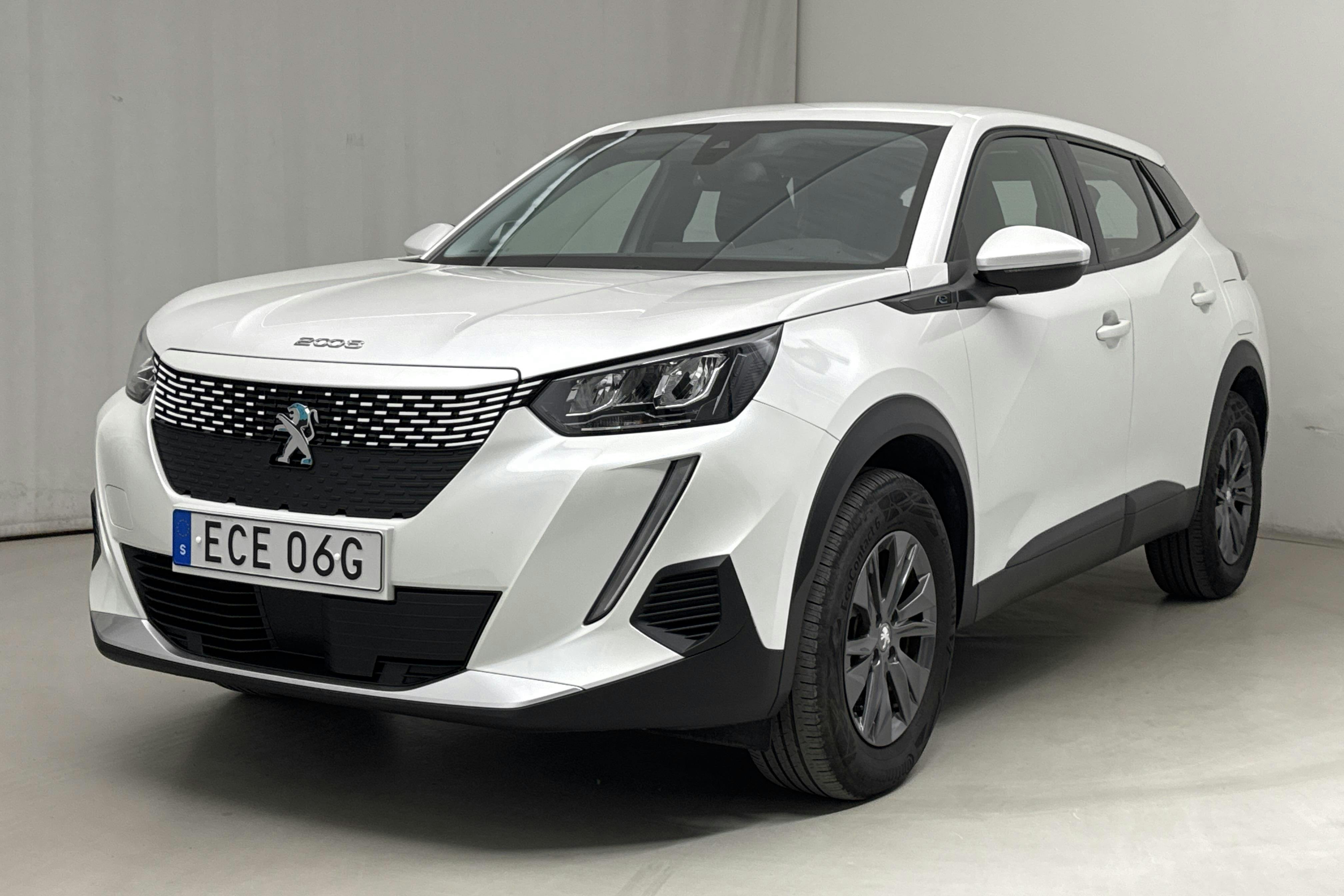 Peugeot e-2008 50 kWh (136hk) - 28 060 km - Automatic - white - 2021