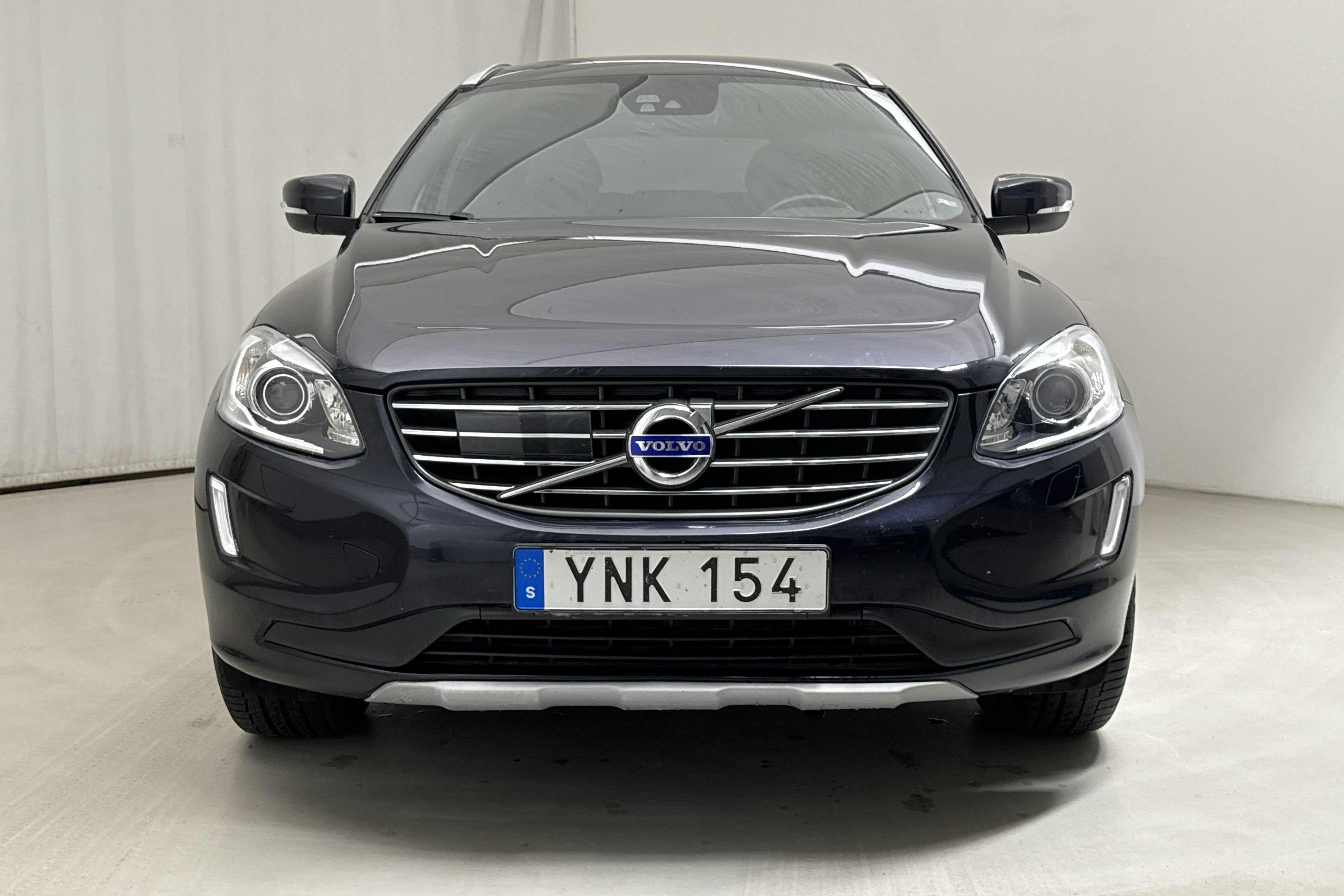 Volvo XC60 D4 AWD (190hk) - 129 890 km - Automatic - Dark Blue - 2017