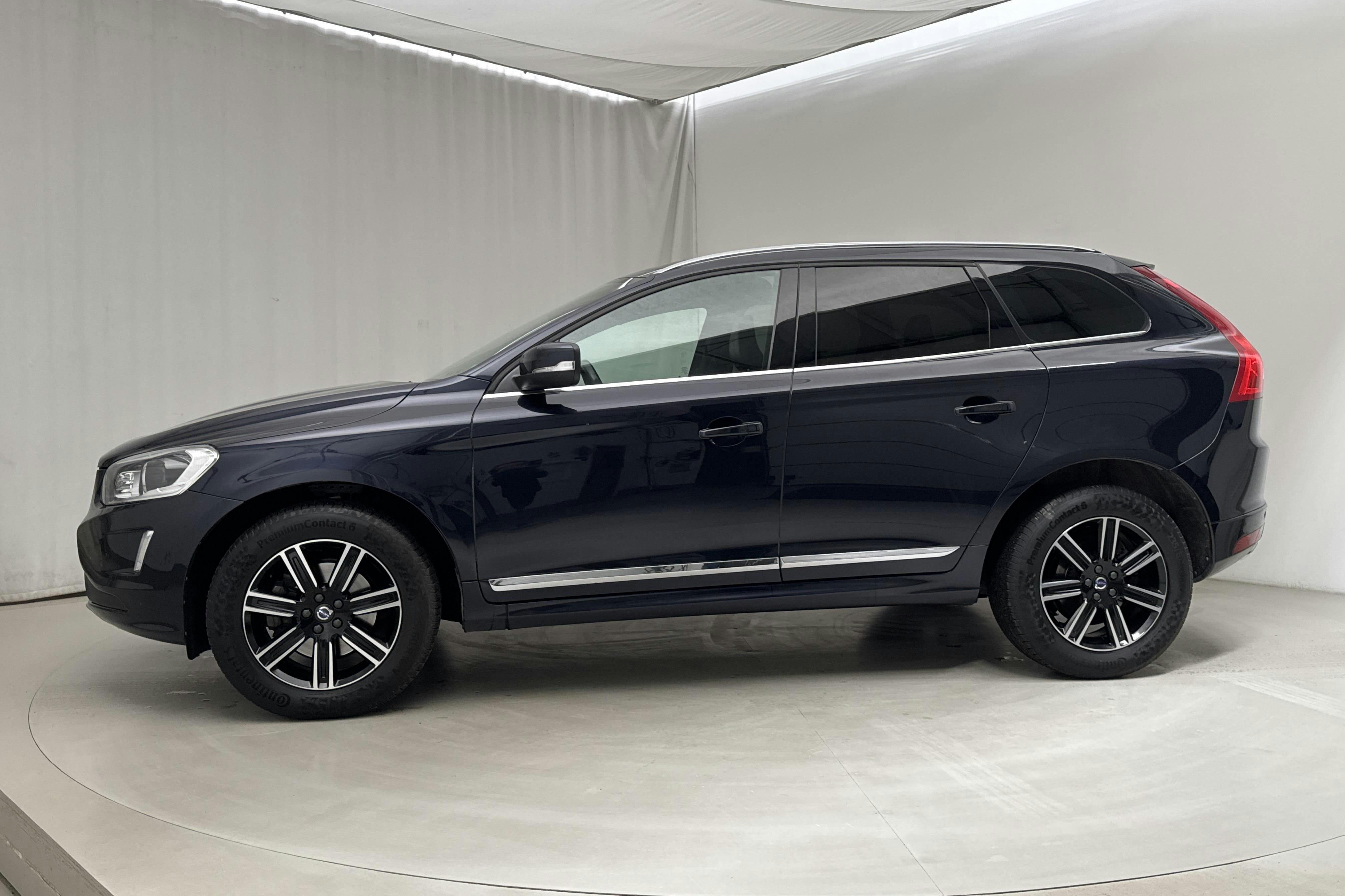 Volvo XC60 D4 AWD (190hk) - 129 890 km - Automatic - Dark Blue - 2017
