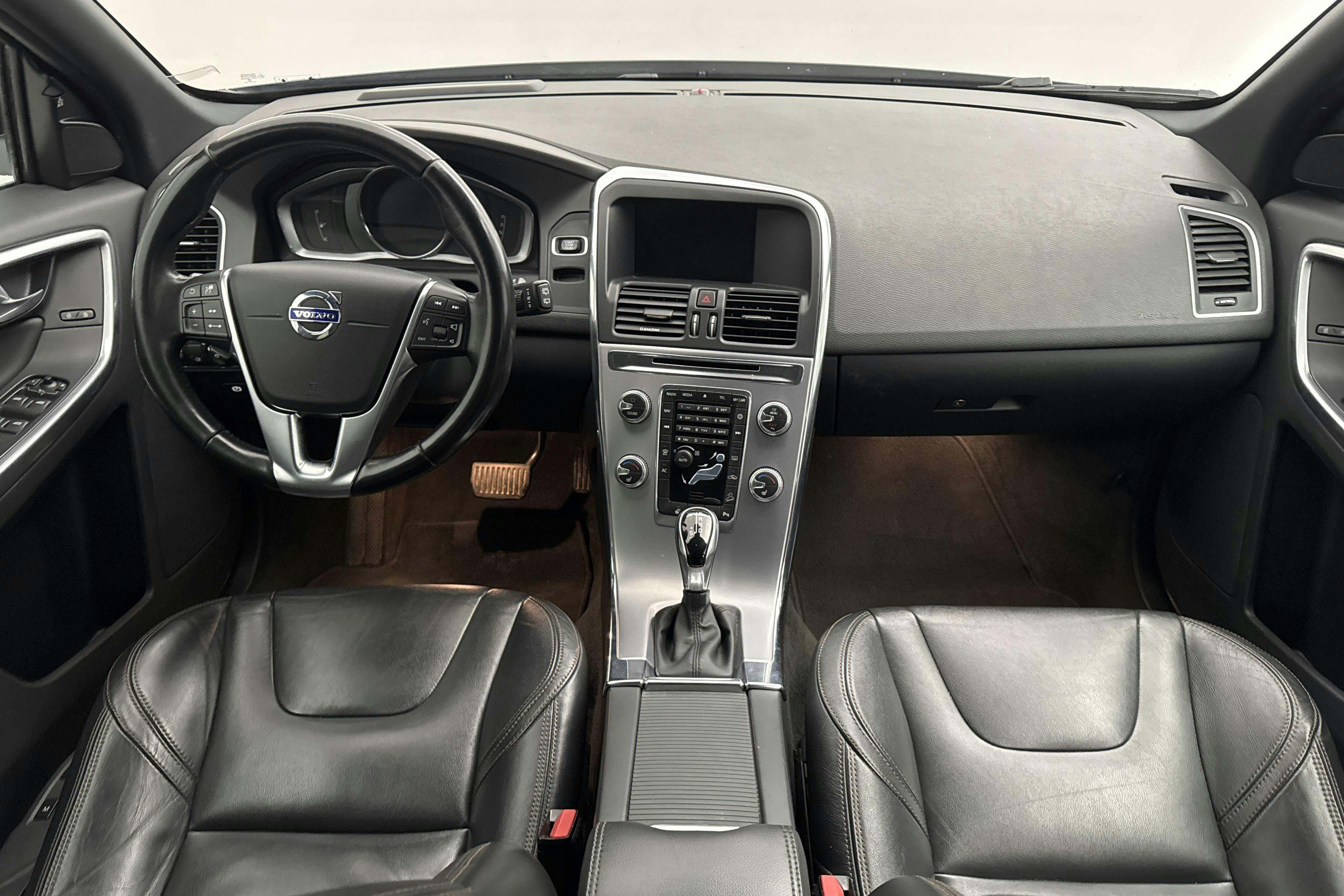 Volvo XC60 D4 AWD (190hk) - 129 890 km - Automaatne - Dark Blue - 2017