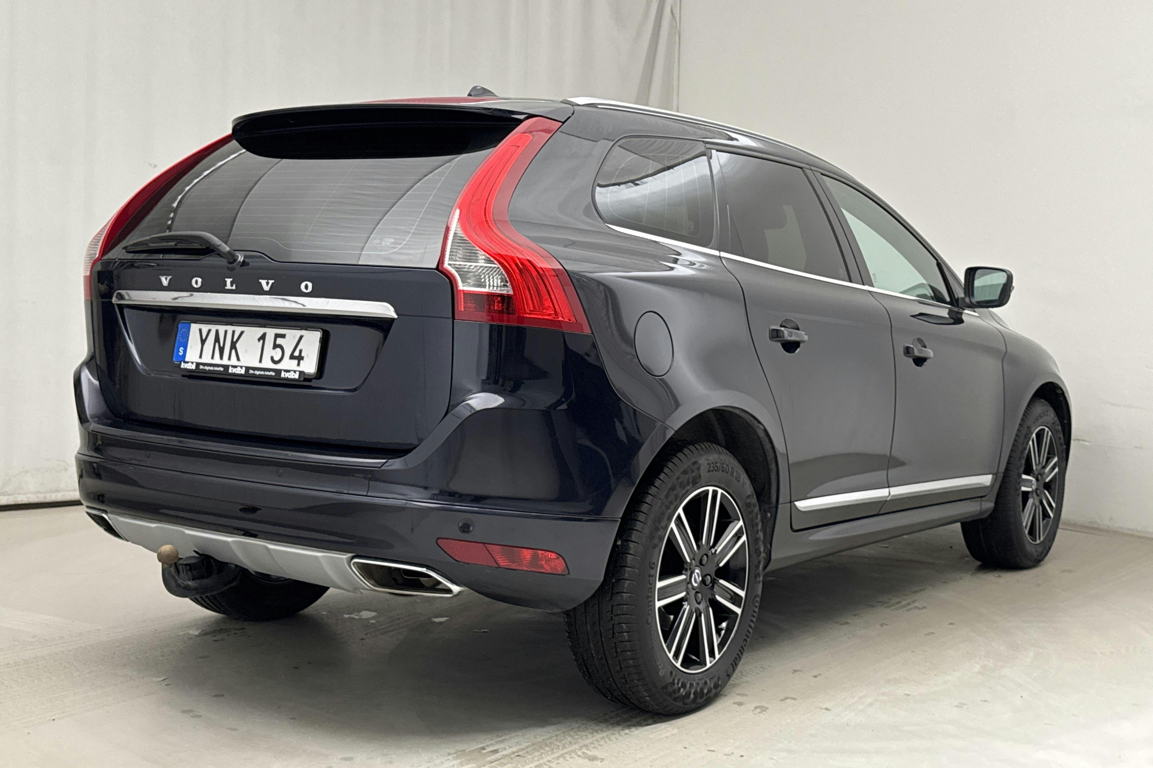 Volvo XC60 D4 AWD (190hk) - 129 890 km - Automatic - Dark Blue - 2017