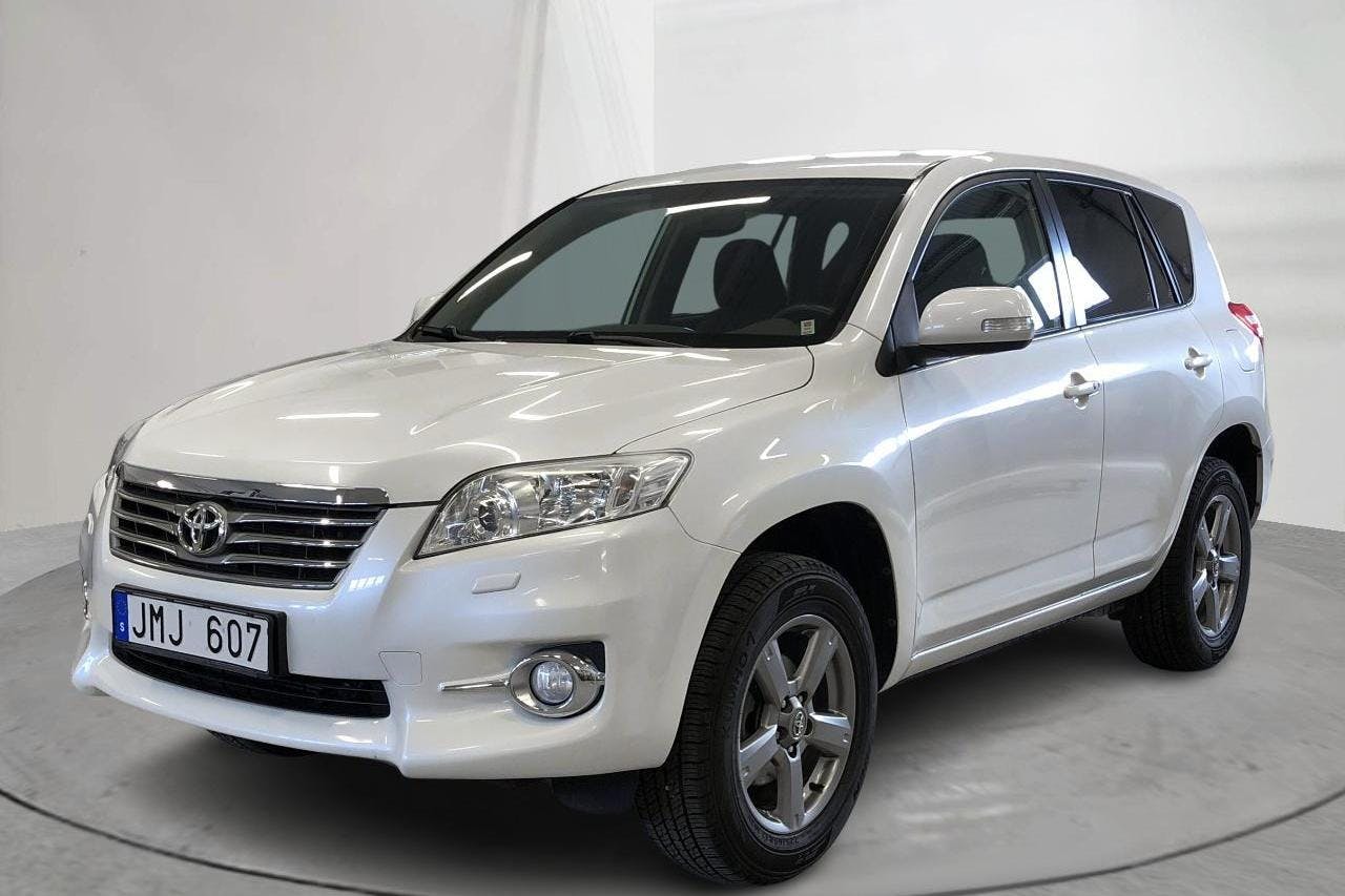Toyota RAV4 2.0 (158hk) - 7 753 mil - Manuell - vit - 2012