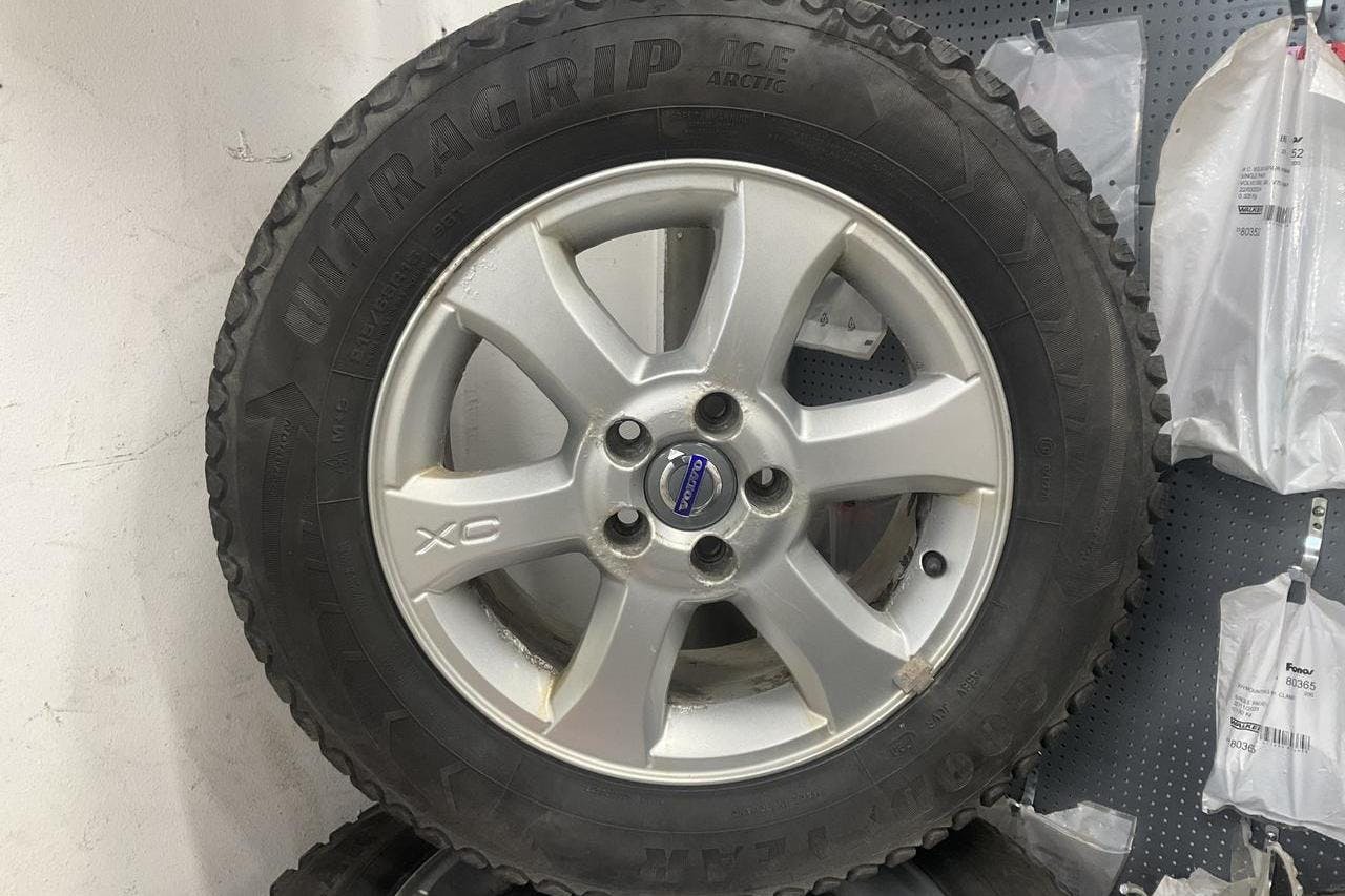 Volvo XC70 II D4 2WD (181hk) - 18 887 mil - Automat - svart - 2014