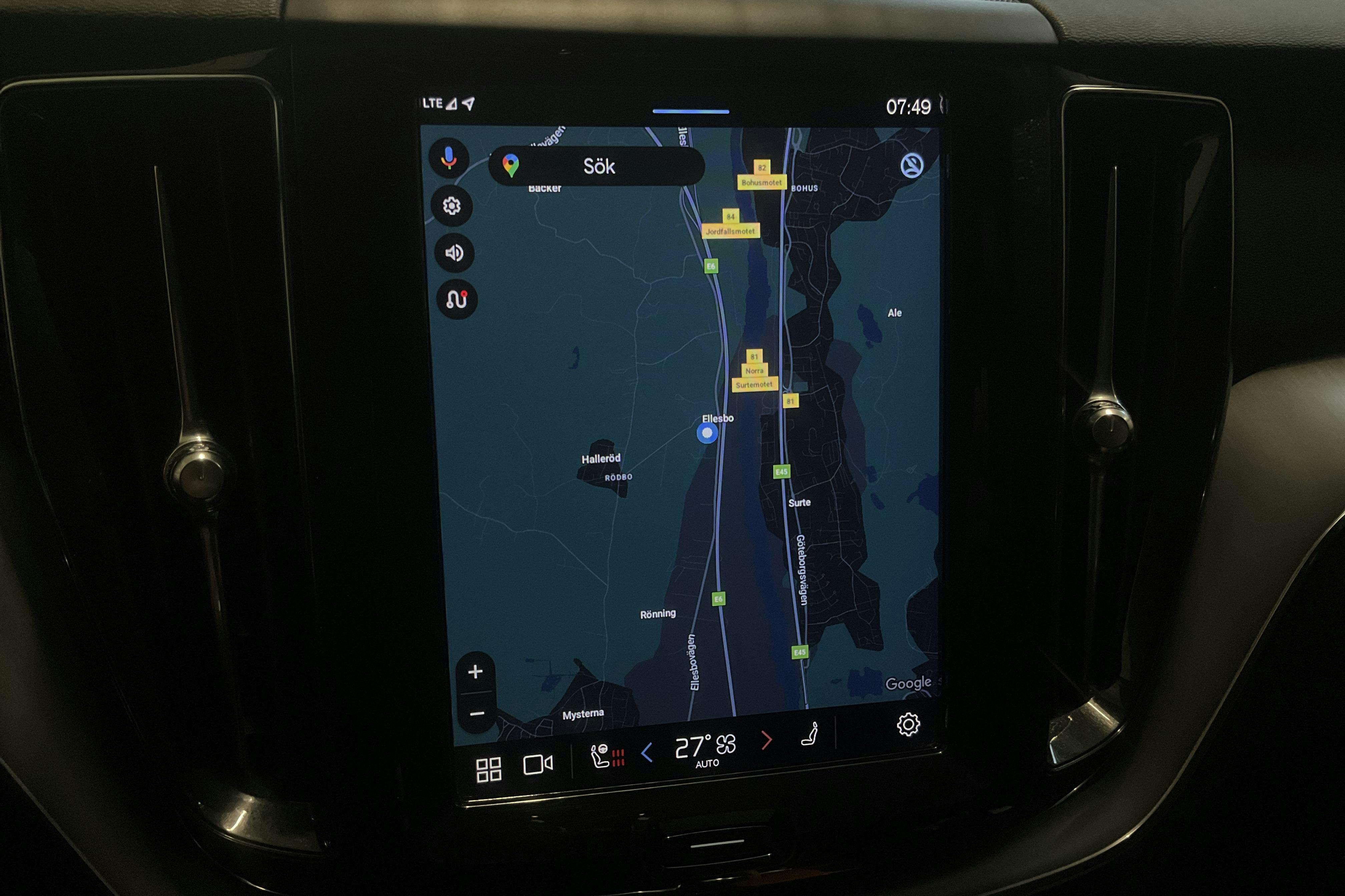 Volvo XC60 B4 2WD Mildhybrid, Diesel (197hk) - 15 019 mil - Automat - svart - 2022