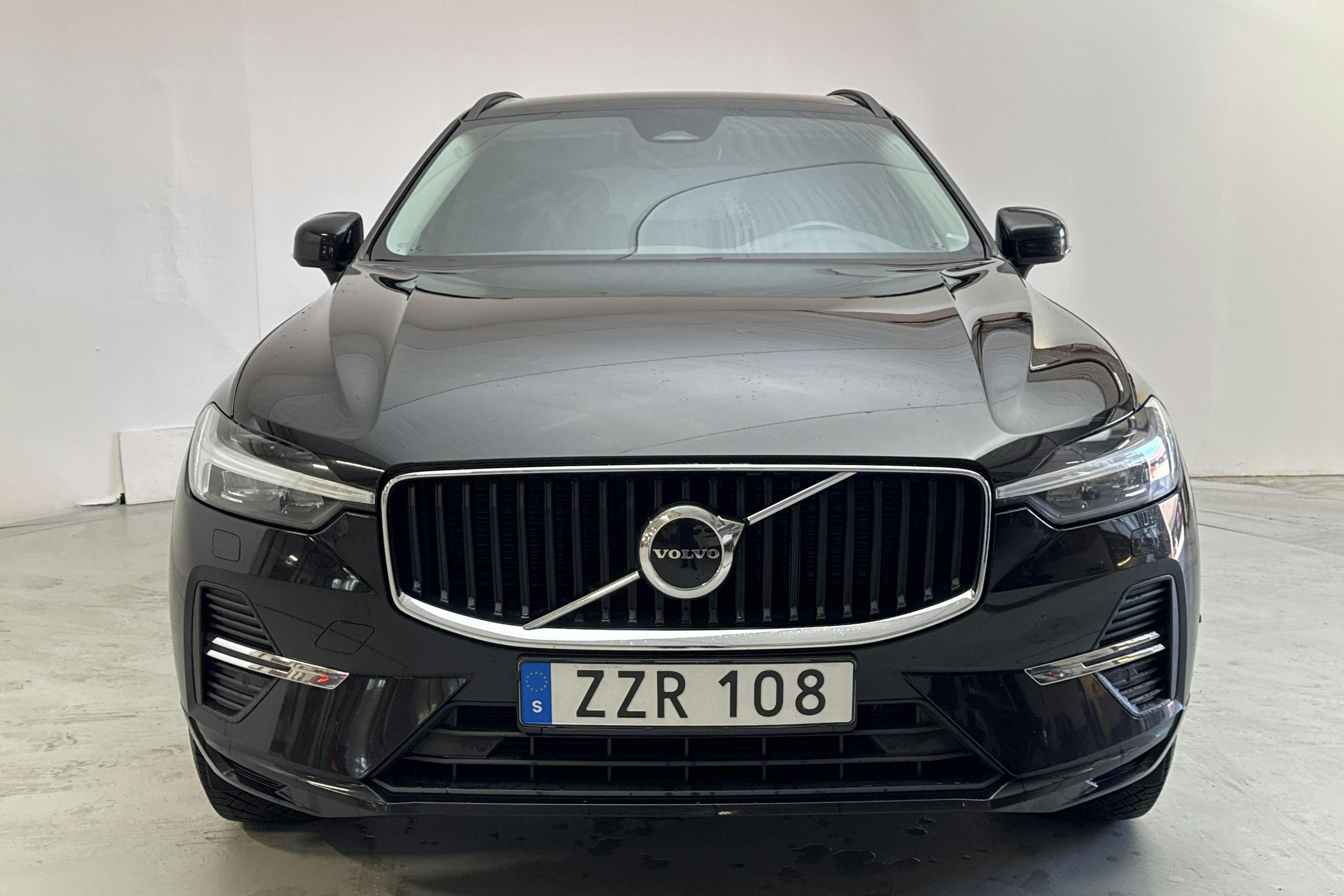 Volvo XC60 B4 2WD Mildhybrid, Diesel (197hk) - 15 019 mil - Automat - svart - 2022