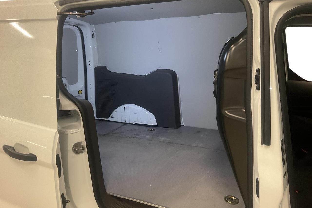 Ford Transit Connect 1.5 EcoBlue (100hk) - 17 925 mil - Manuell - vit - 2020