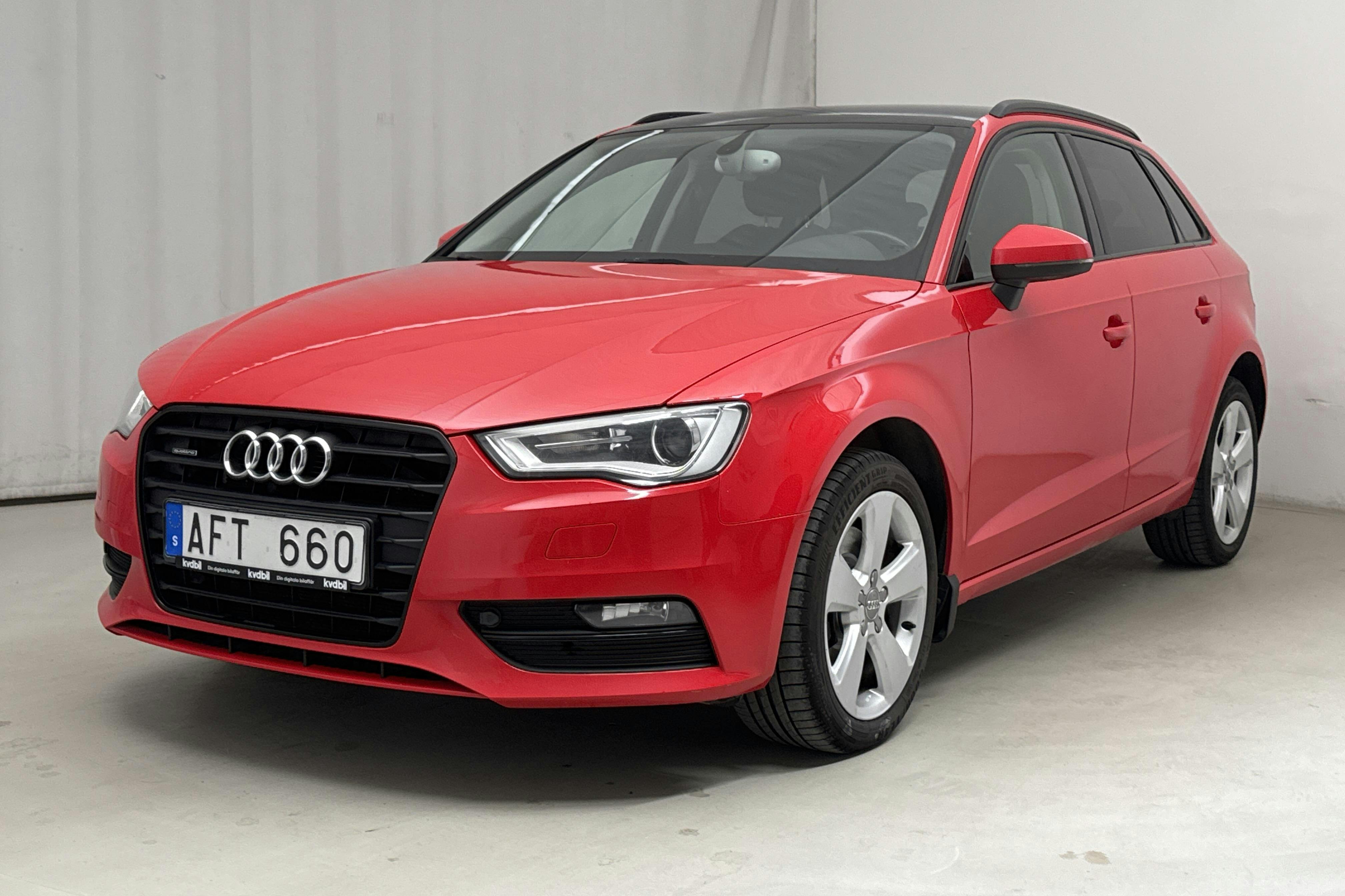 Audi A3 2.0 TDI Sportback quattro (184hk) - 18 928 mil - Automat - röd - 2014