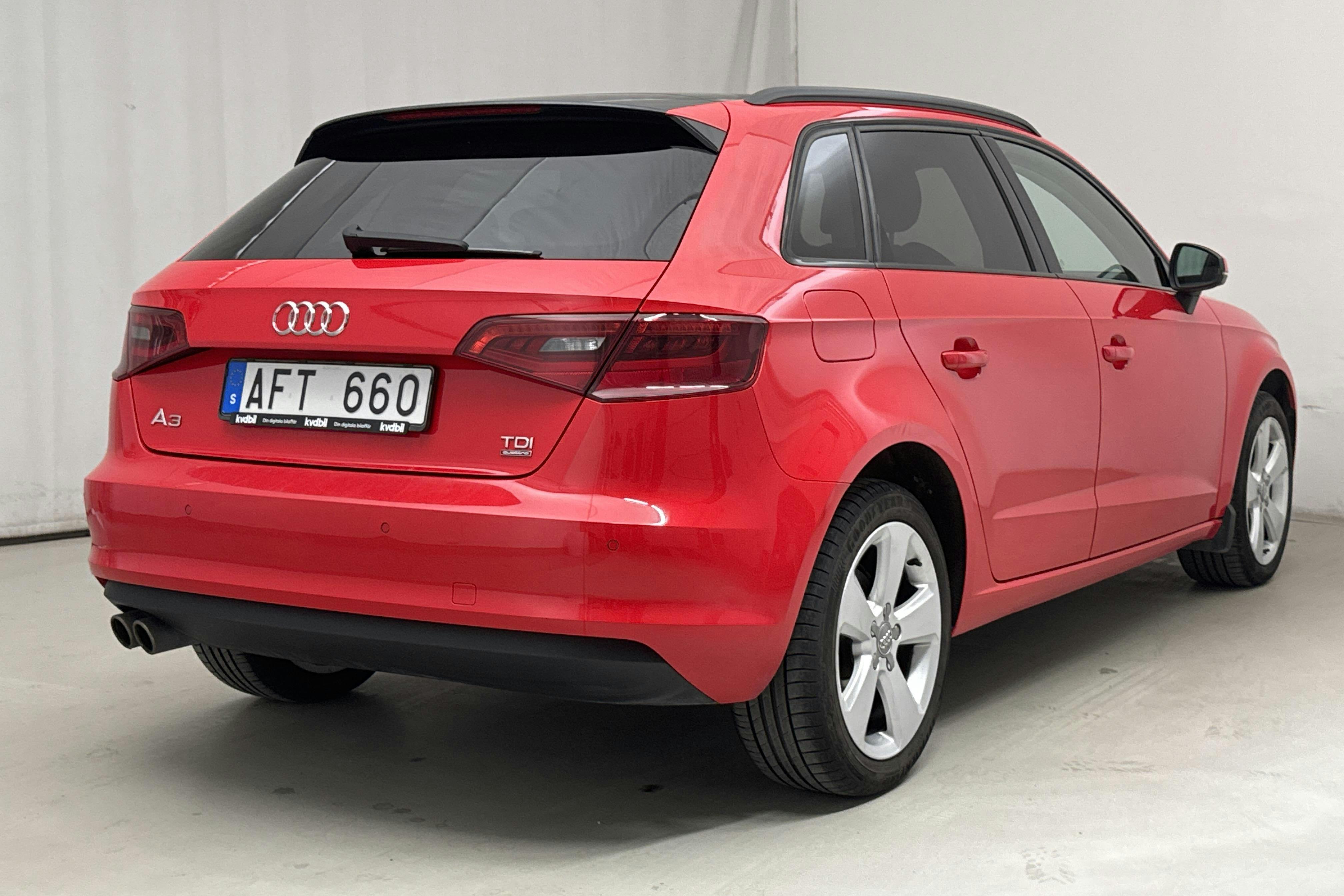 Audi A3 2.0 TDI Sportback quattro (184hk) - 18 928 mil - Automat - röd - 2014