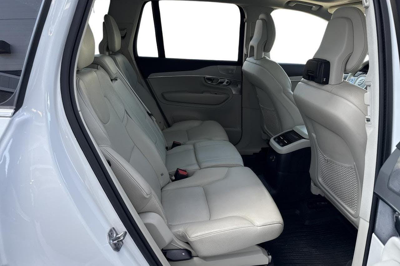 Volvo XC90 T8 AWD Twin Engine (400hk) - 109 820 km - Automatyczna - biały - 2017