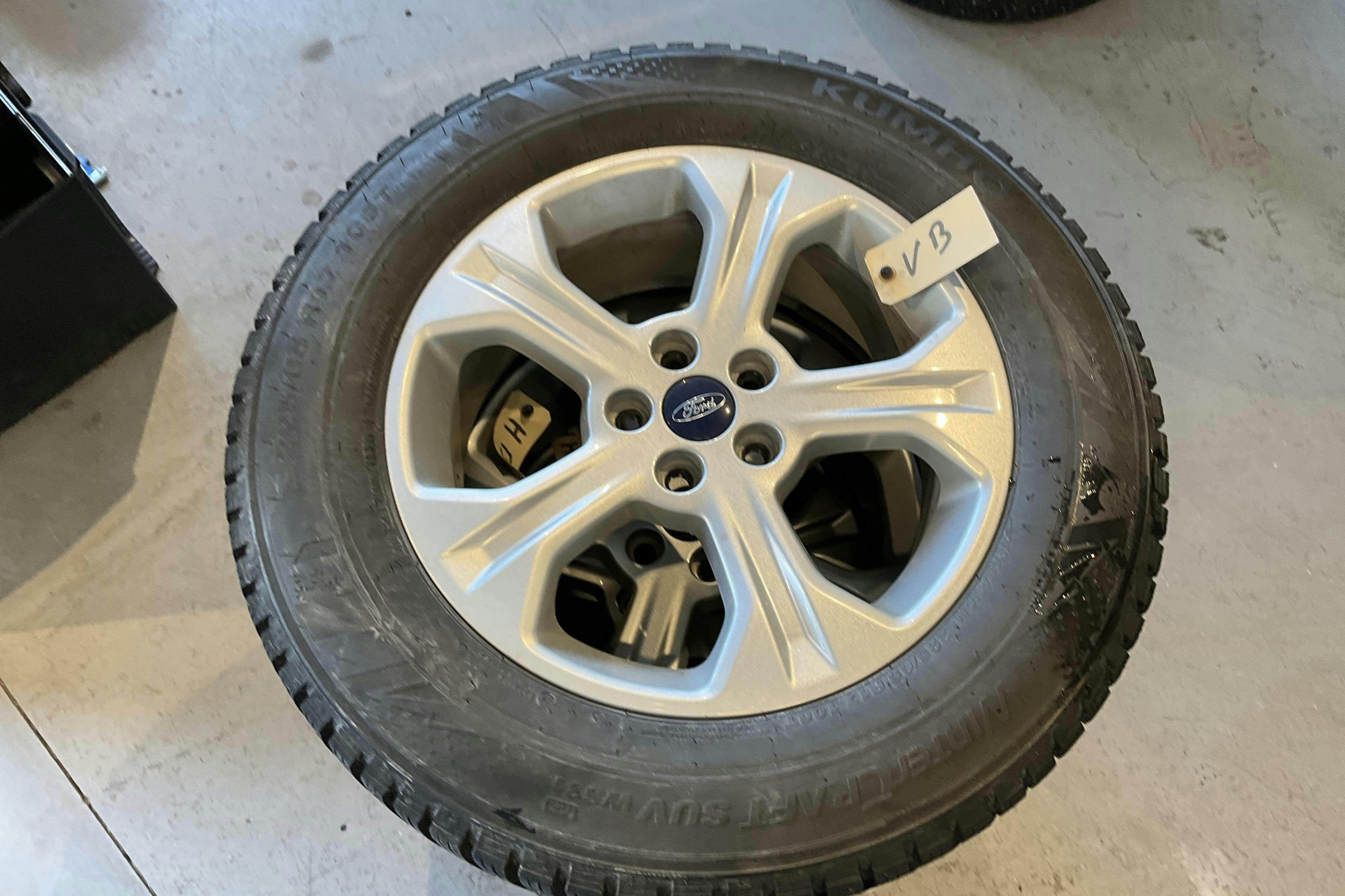 Ford Kuga 2.5 PHEV (225hk) - 6 343 mil - Automat - blå - 2021