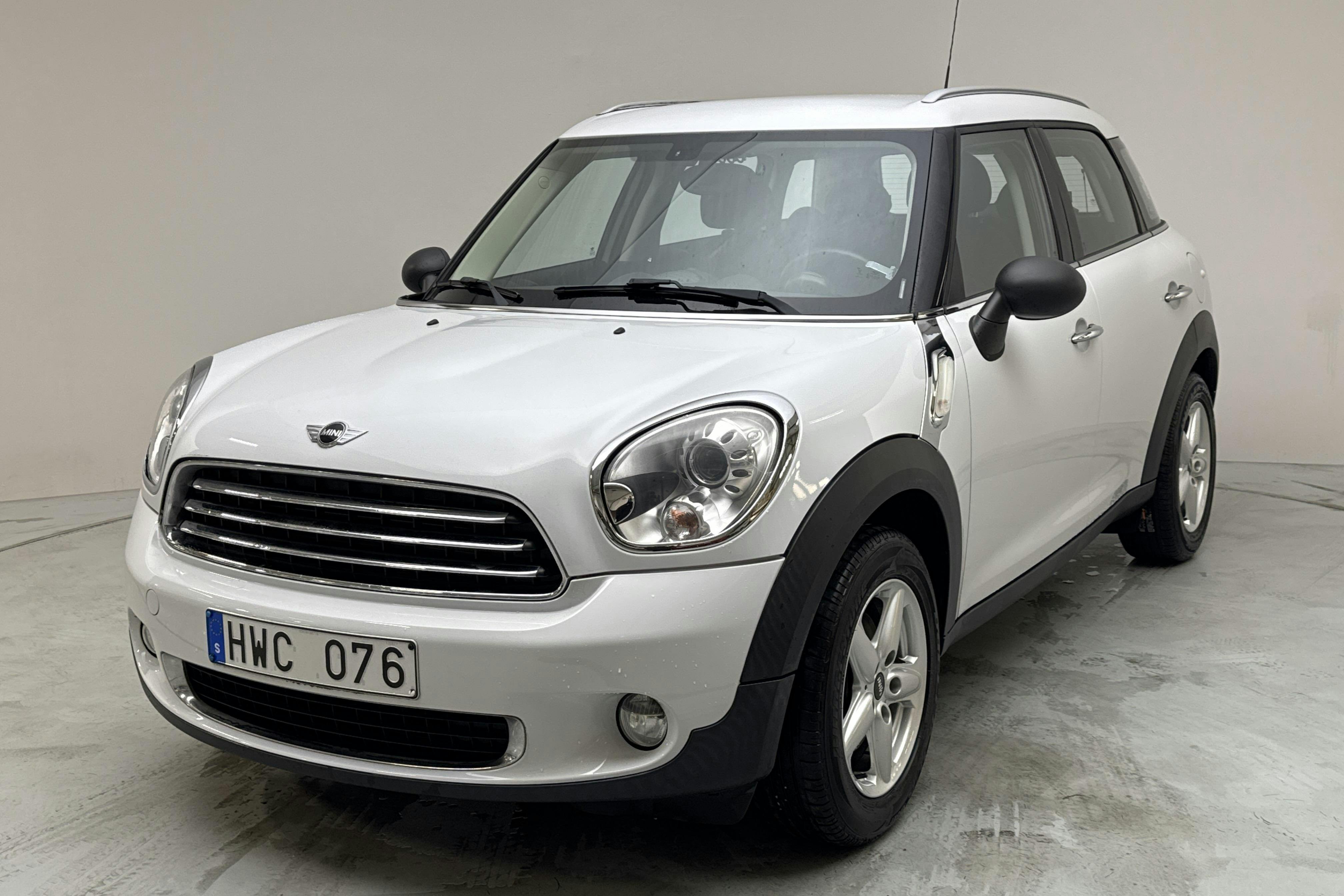 MINI One Countryman (98hk) - 53 280 km - Manuaalinen - valkoinen - 2014