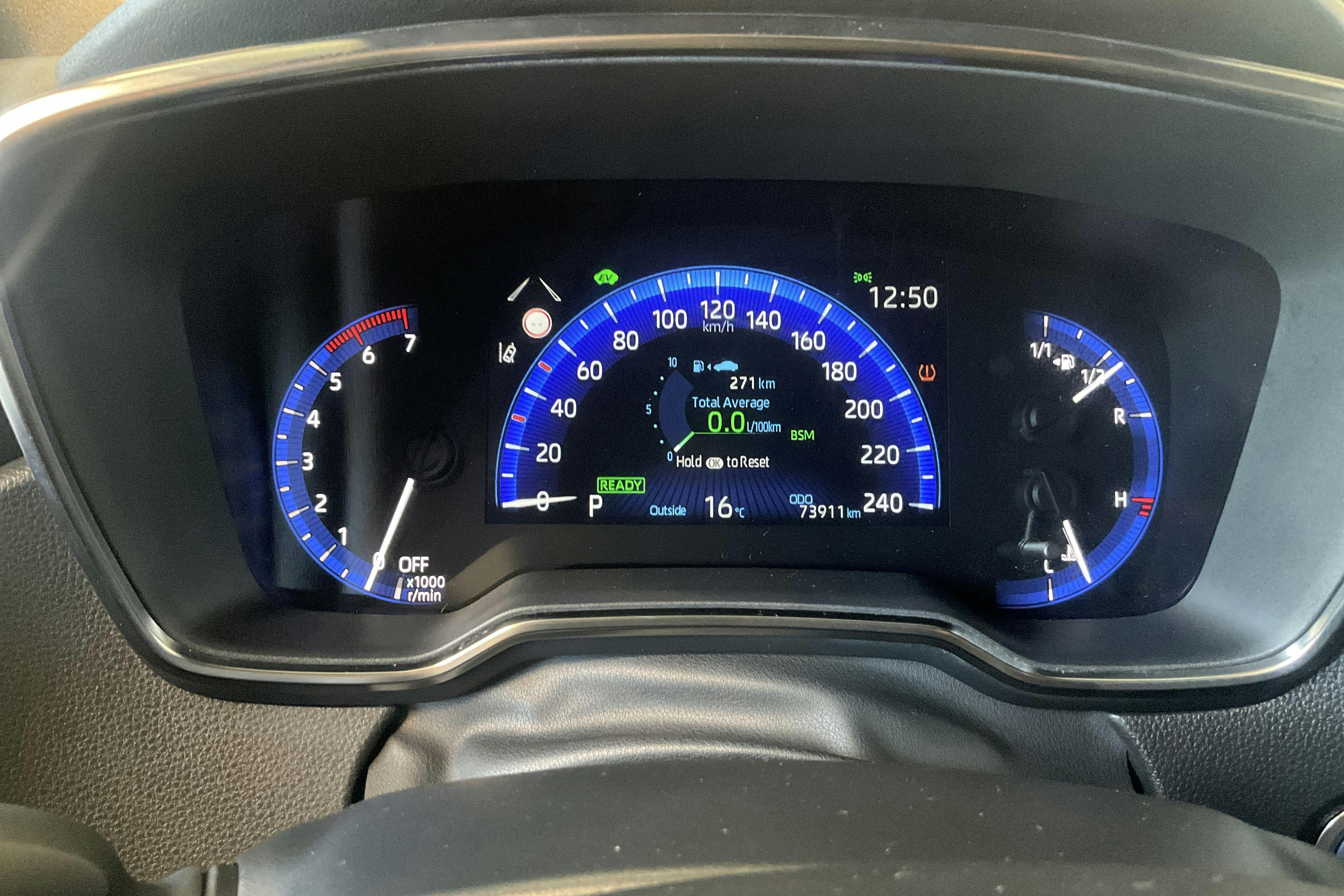 Suzuki Swace 1.8 Hybrid e-CVT (122hk) - 73 910 km - Automaatne - sinine - 2021