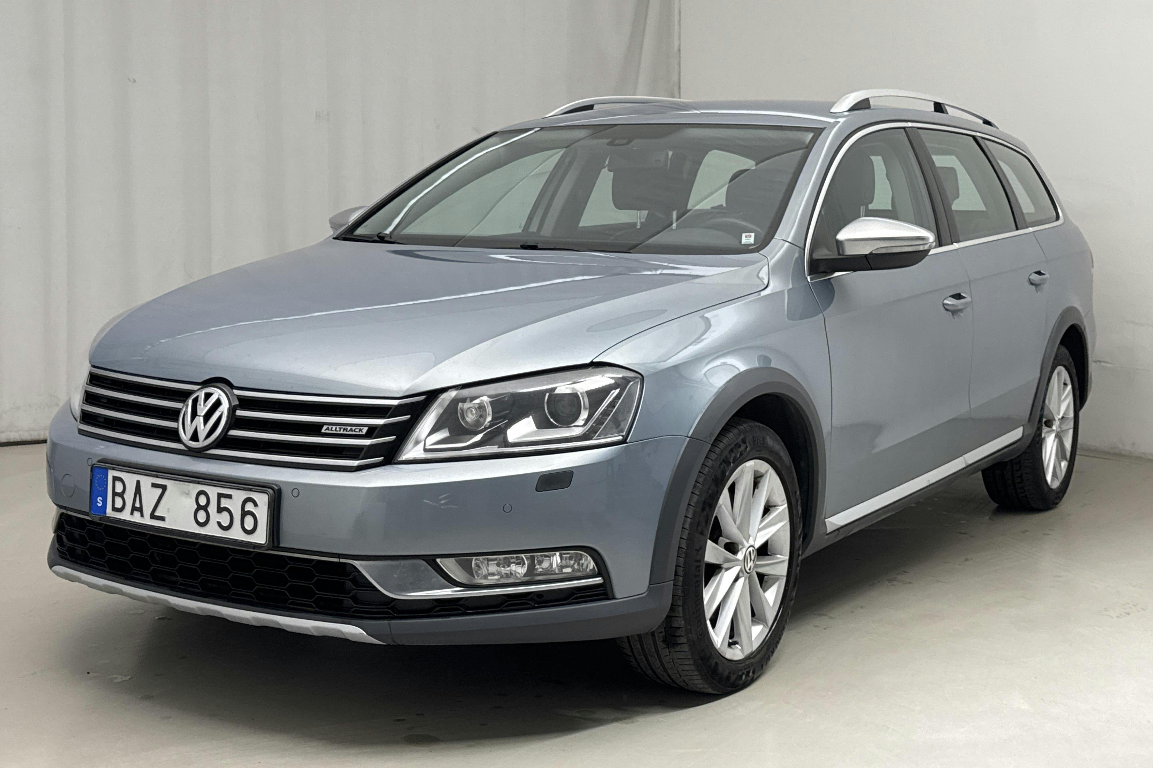 VW Passat Alltrack 2.0 TDI BlueMotion Technology 4Motion (177hk) - 16 078 mil - Automat - Light Grey - 2014