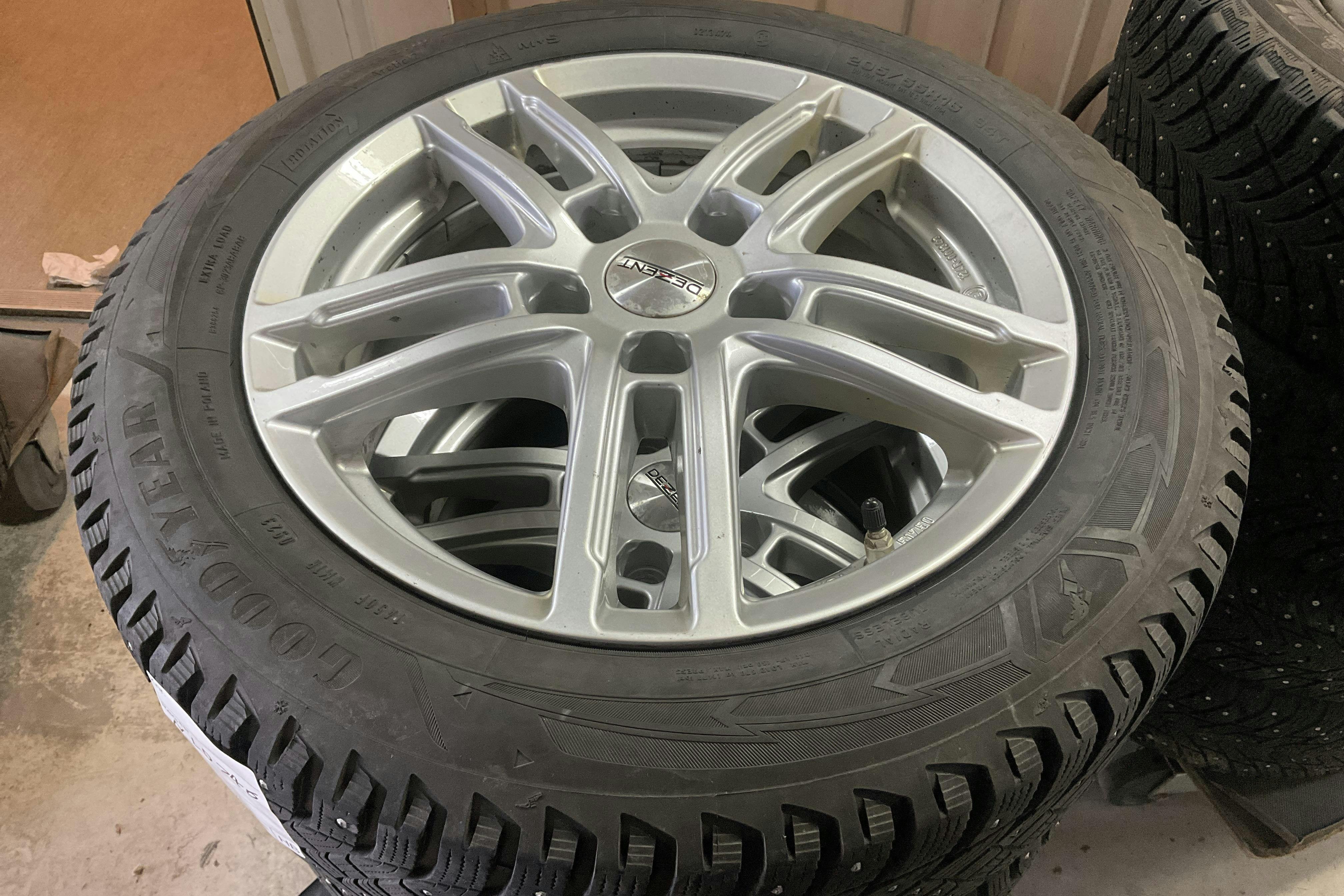 KIA Ceed 1.6 Plug-in Hybrid SW (141hk) - 8 896 mil - Automat - svart - 2022