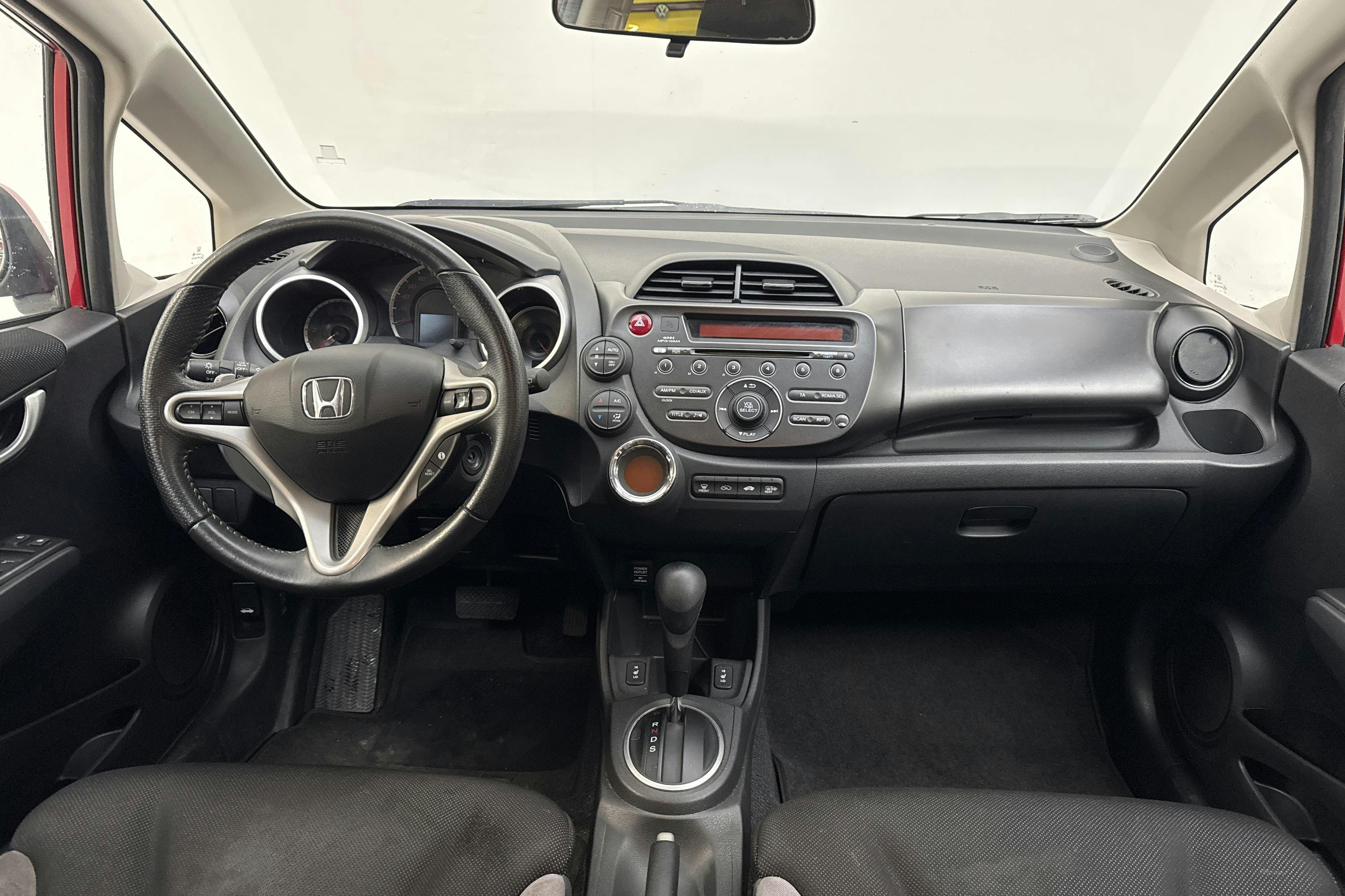 Honda Jazz 1.4 (100hk) - 73 490 km - Automatic - red - 2013
