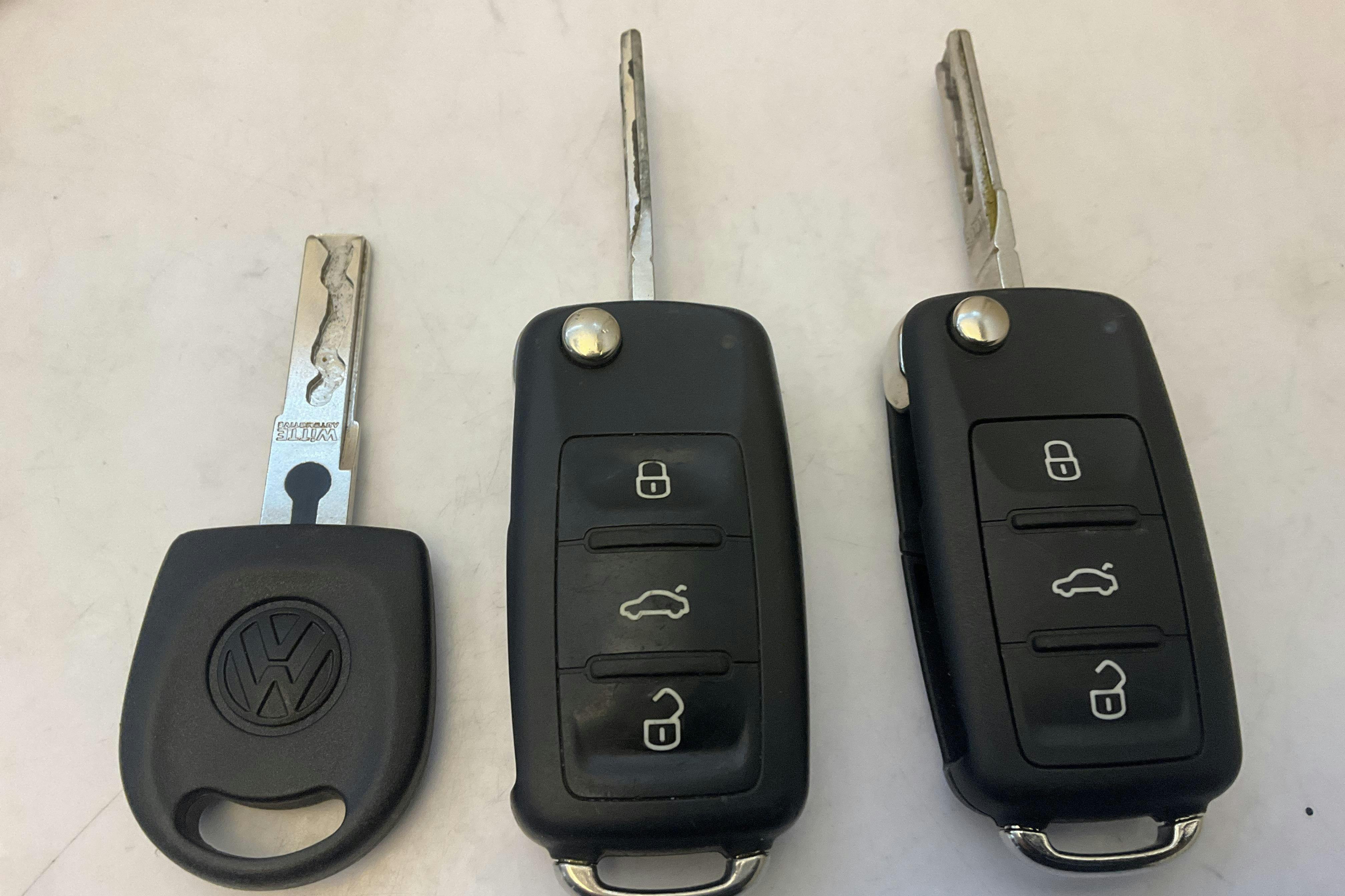 VW Caddy 1.4 TGI Skåp (110hk) - 8 962 mil - Automat - vit - 2018