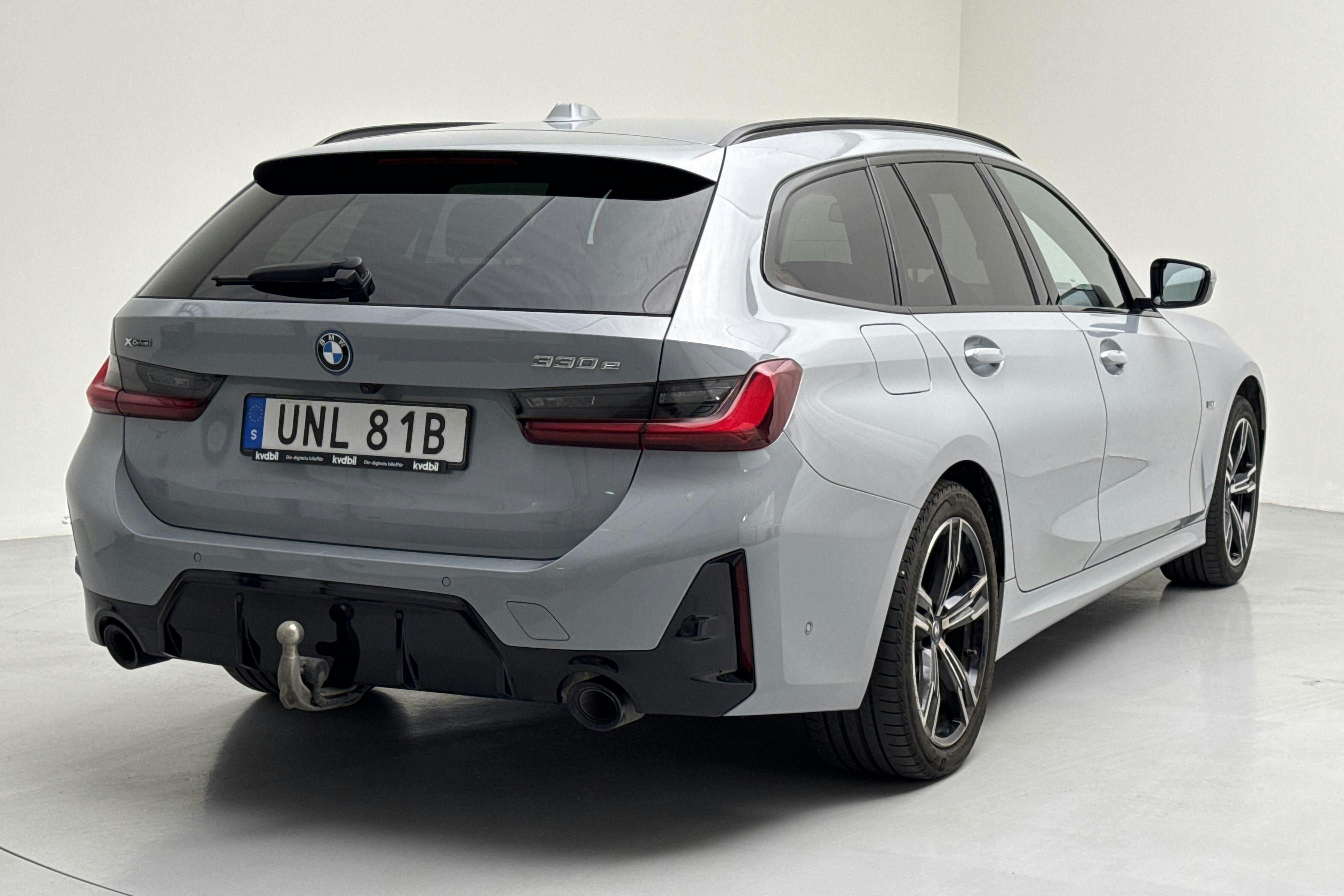 BMW 330e xDrive Touring LCI, G21 (292hk) - 52 550 km - Automaatne - hall - 2023