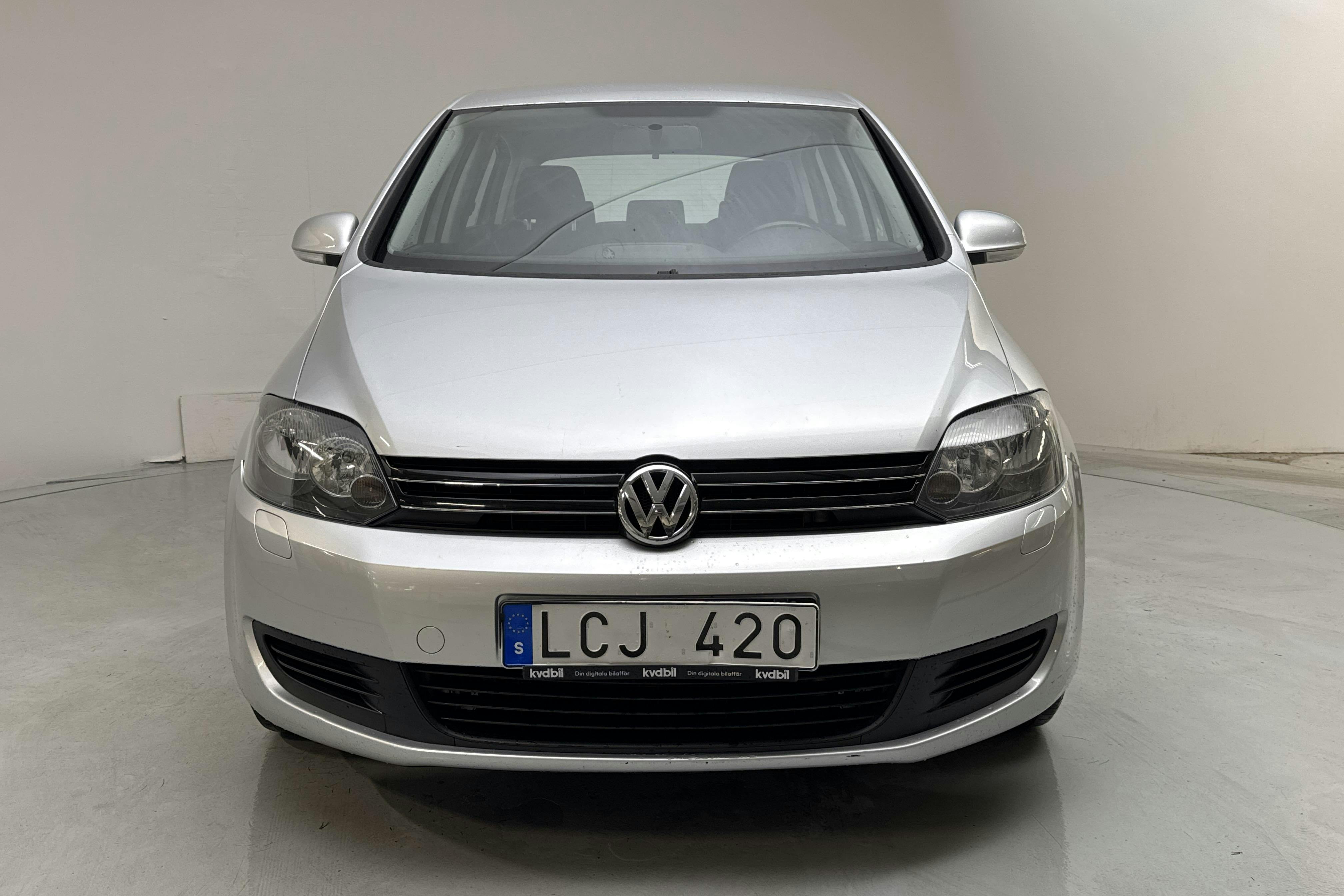 VW Golf VI 1.4 TSI Plus (122hk) - 16 440 mil - Manuell - silver - 2011