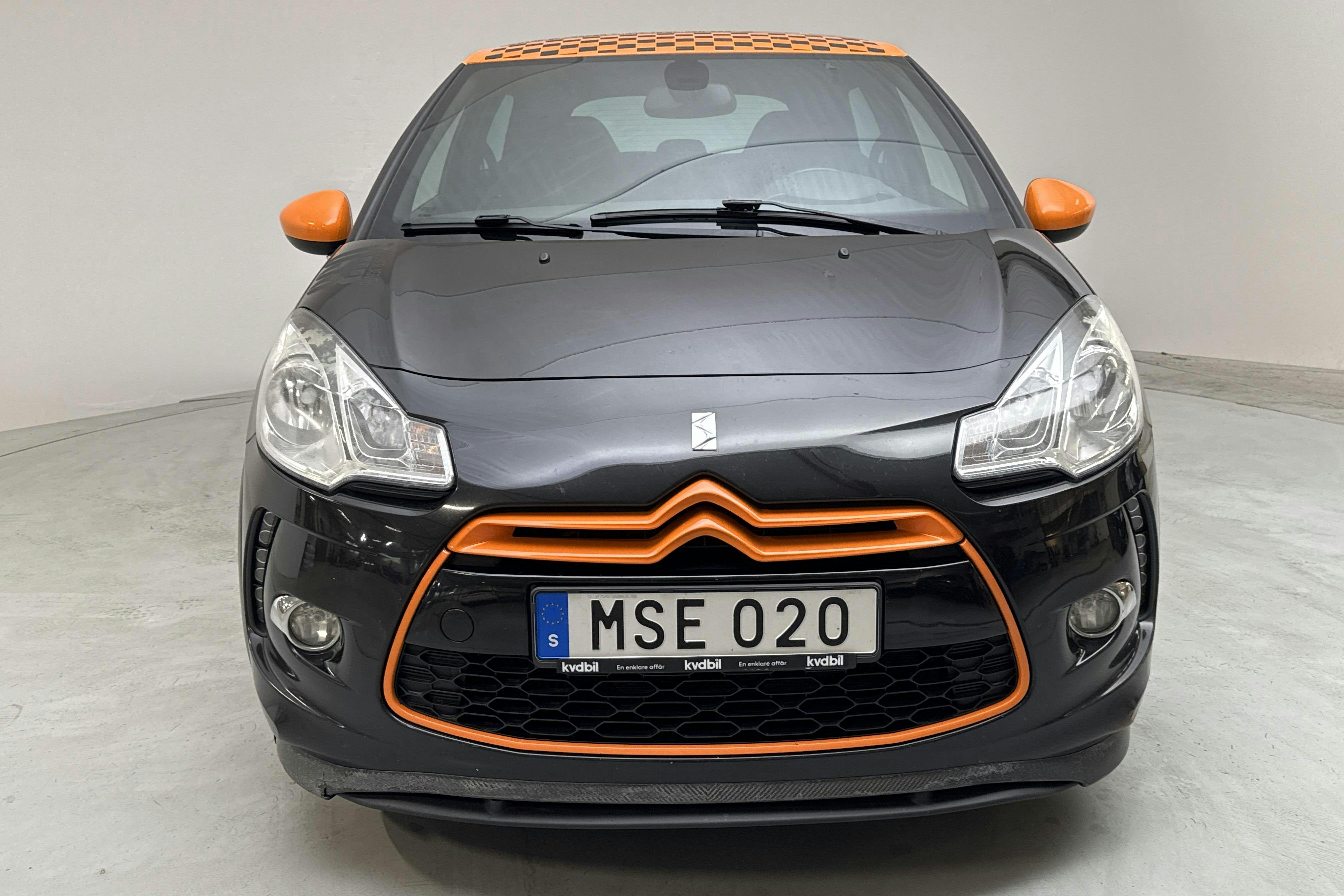 Citroën DS3 1.6 THP (205hk) - 19 615 mil - Manuell - svart - 2012