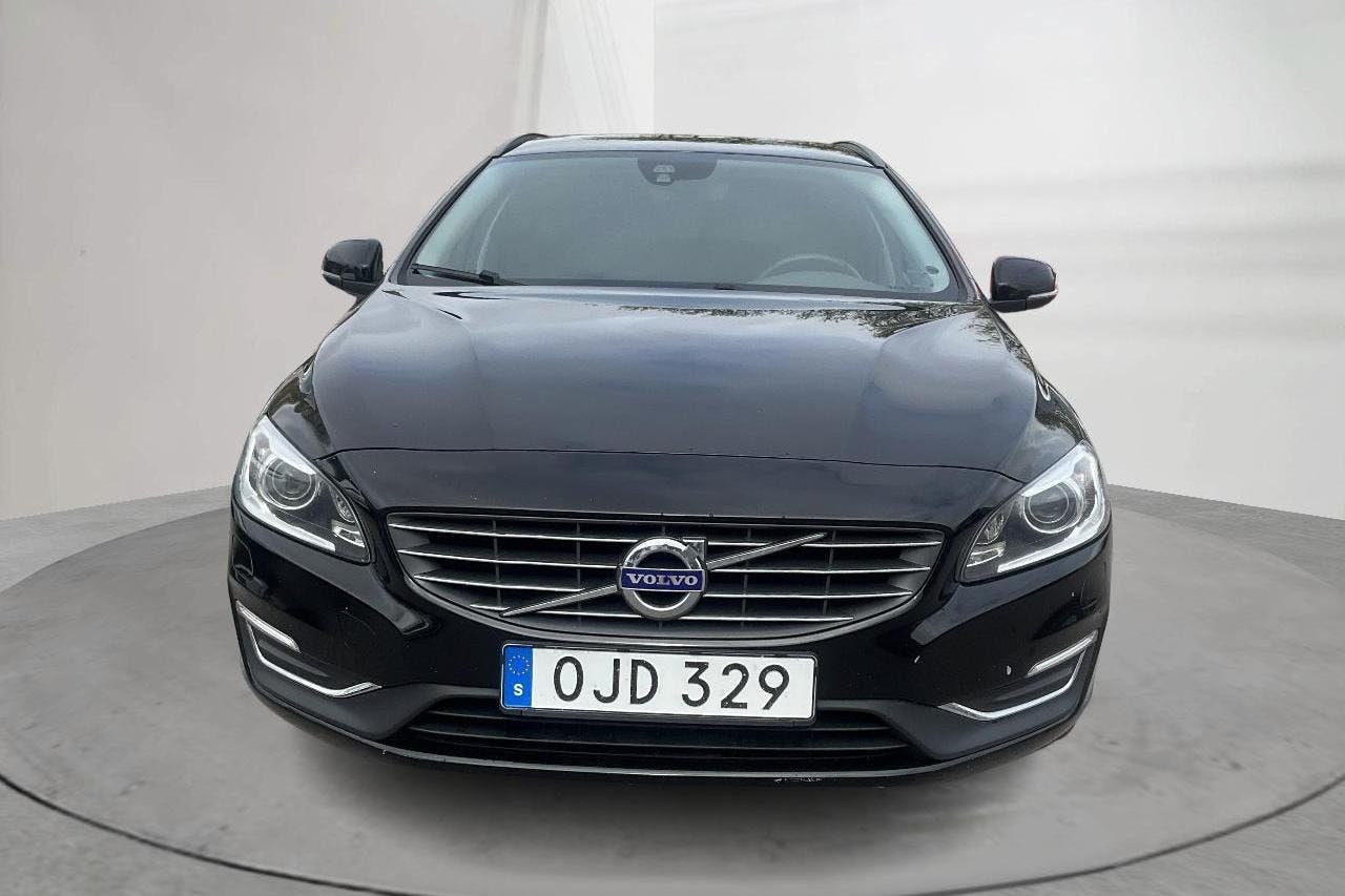 Volvo V60 D5 AWD Twin Engine (163hk) - 196 150 km - Automatic - black - 2017