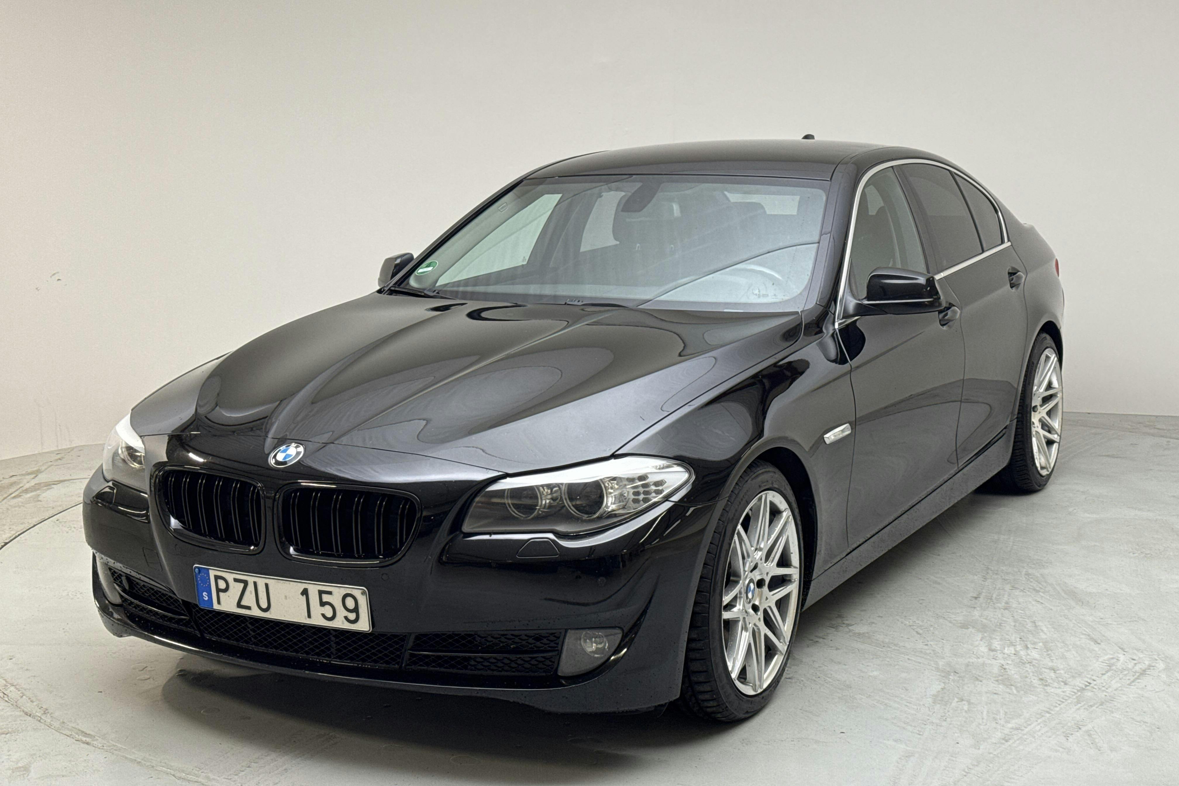 BMW 530d Sedan, F10 (245hk) - 243 230 km - Manualna - czarny - 2010