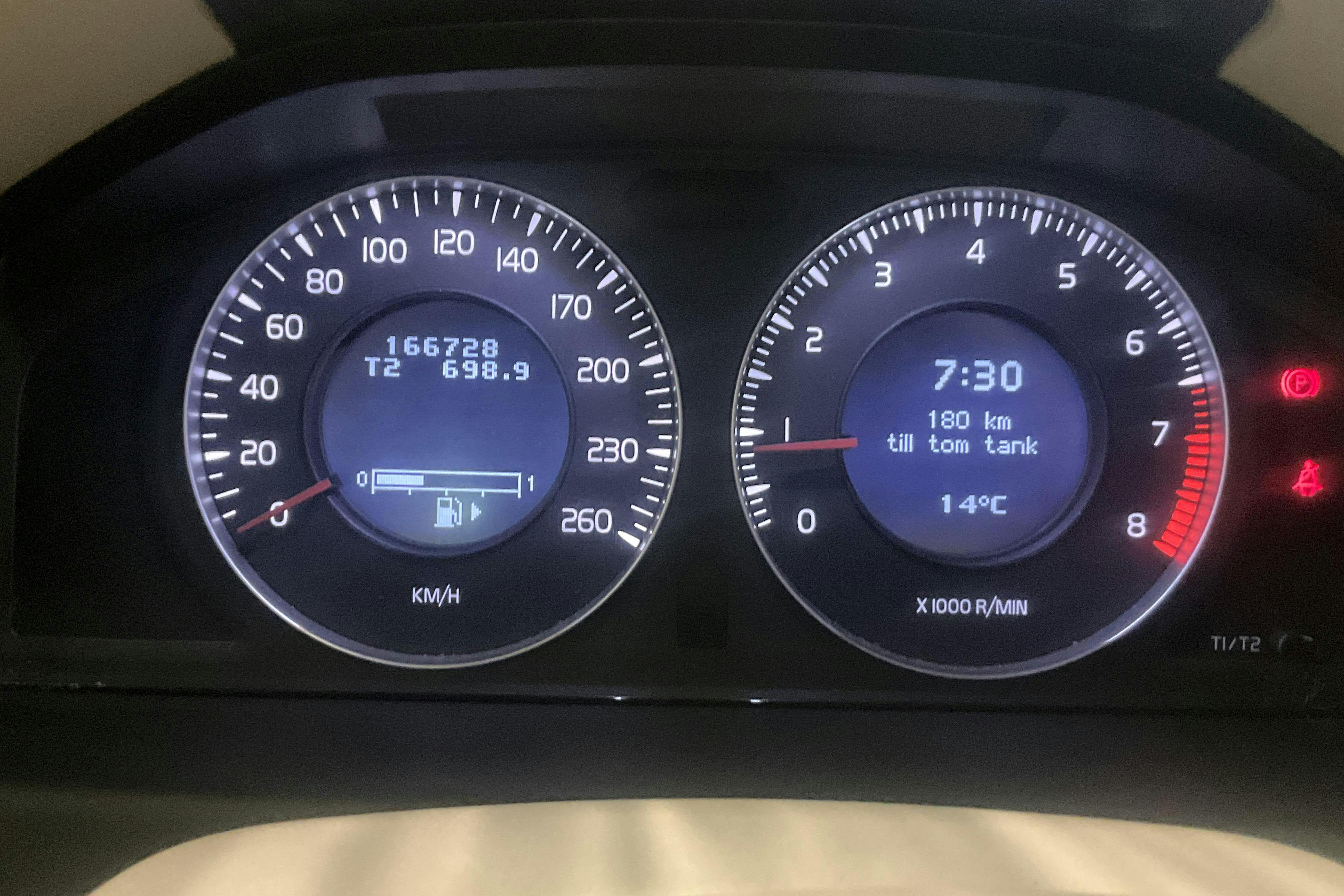 Volvo V70 II 2.0F (145hk) - 16 672 mil - Manuell - Dark Blue - 2009