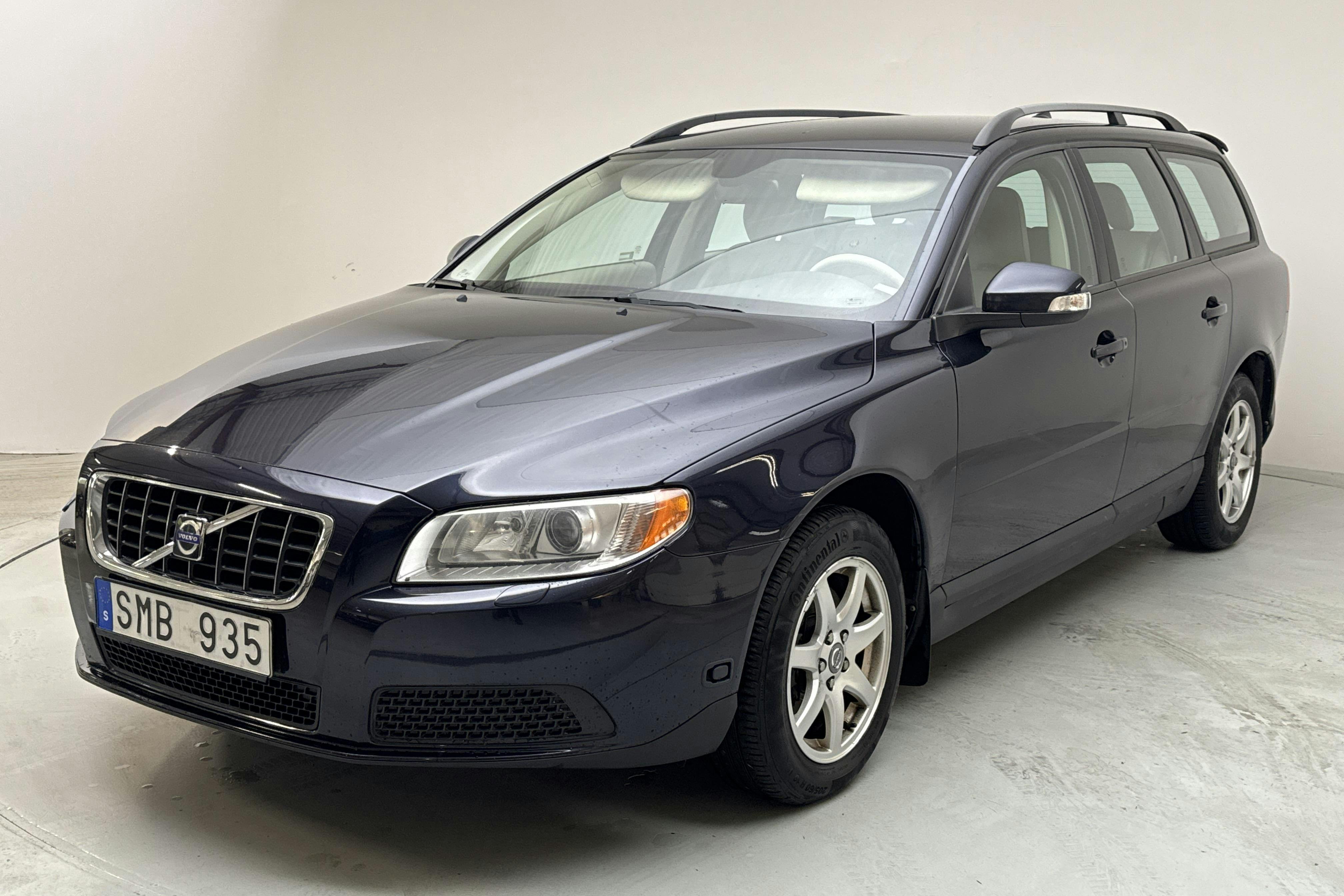 Volvo V70 II 2.0F (145hk) - 16 672 mil - Manuell - Dark Blue - 2009