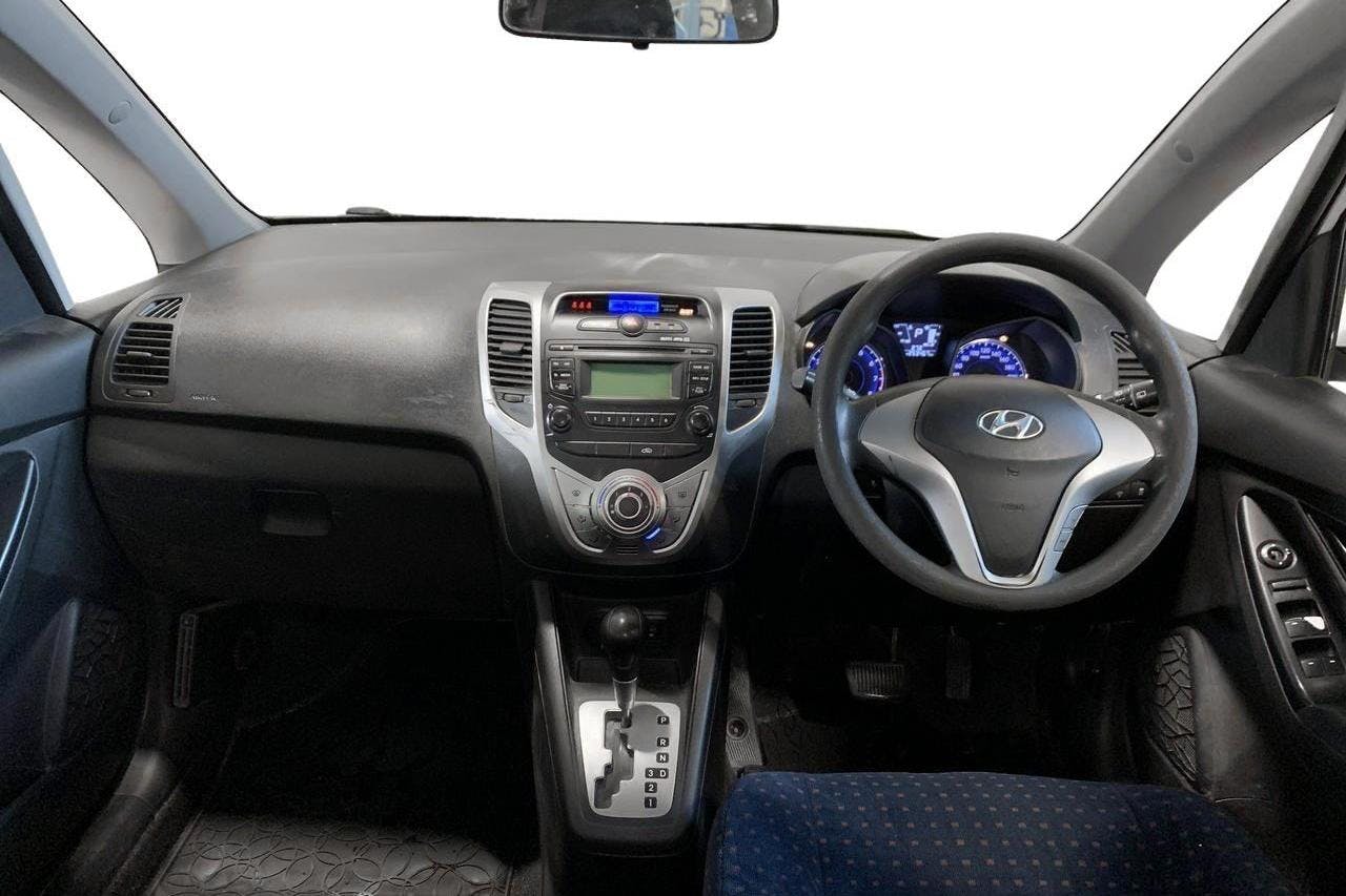 Hyundai ix20 1.6 (125hk) - 253 470 km - Automaattinen - valkoinen - 2014