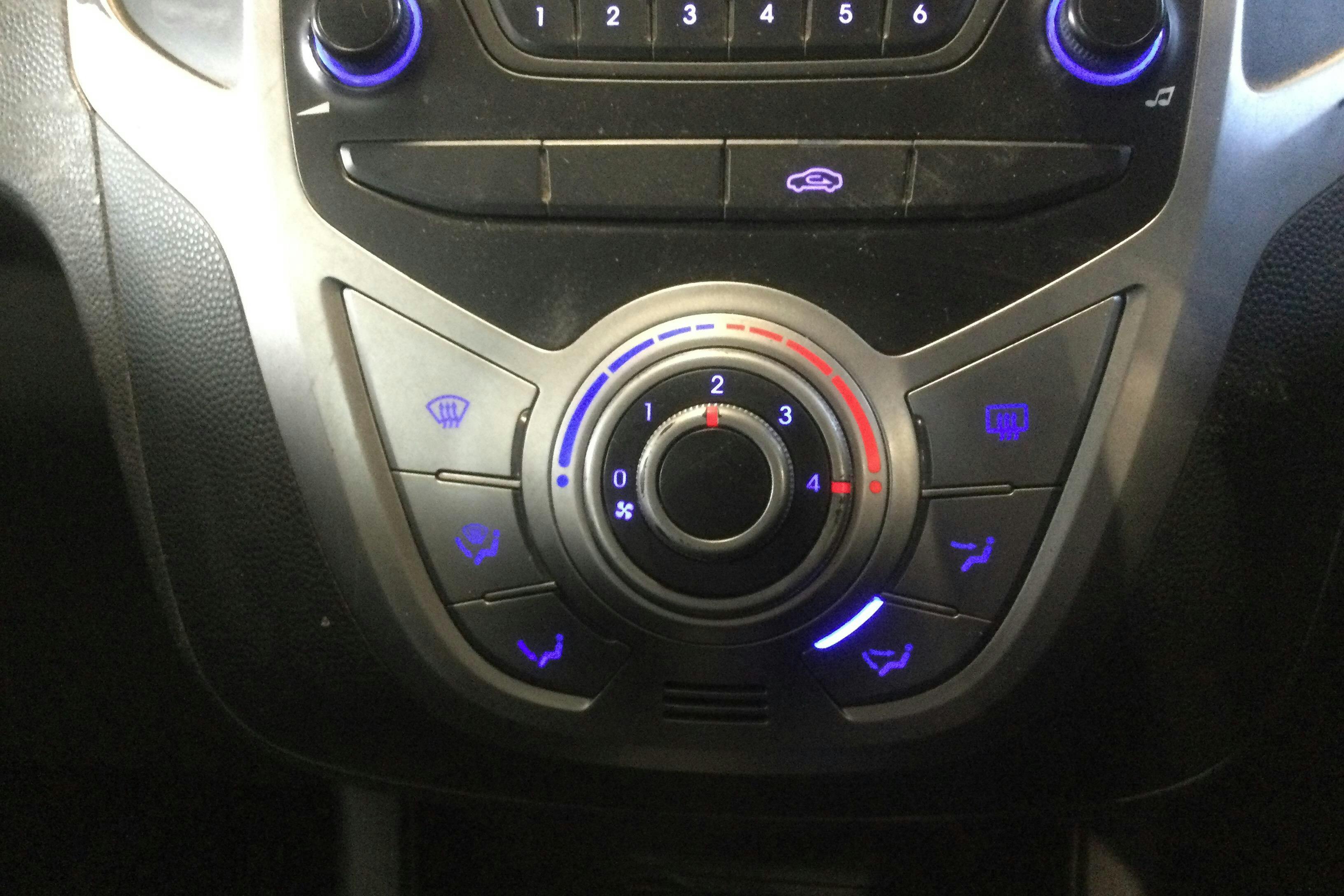 Hyundai ix20 1.6 (125hk) - 253 470 km - Automaattinen - valkoinen - 2014