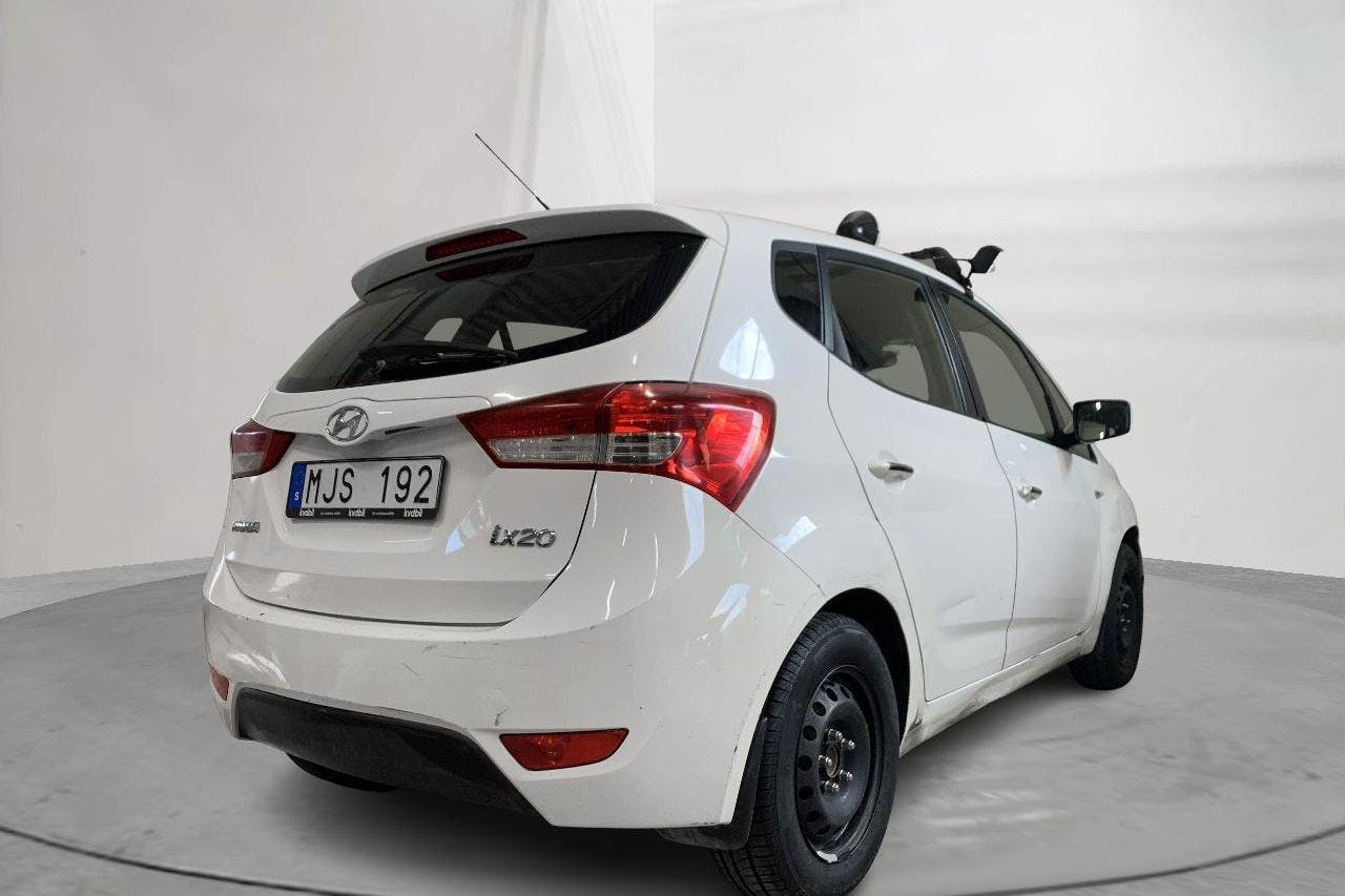 Hyundai ix20 1.6 (125hk) - 236 600 km - Automaatne - valge - 2014