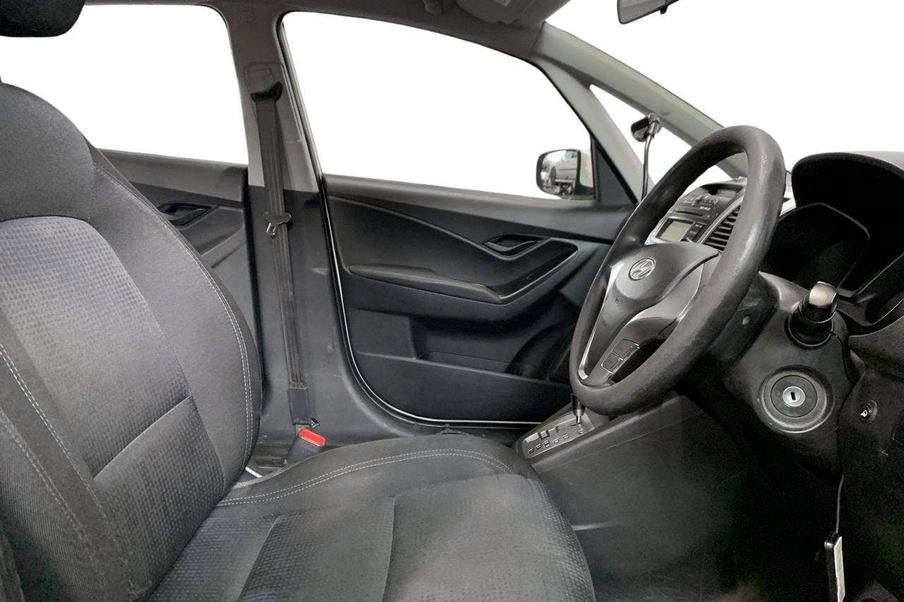 Hyundai ix20 1.6 (125hk) - 236 600 km - Automaatne - valge - 2014