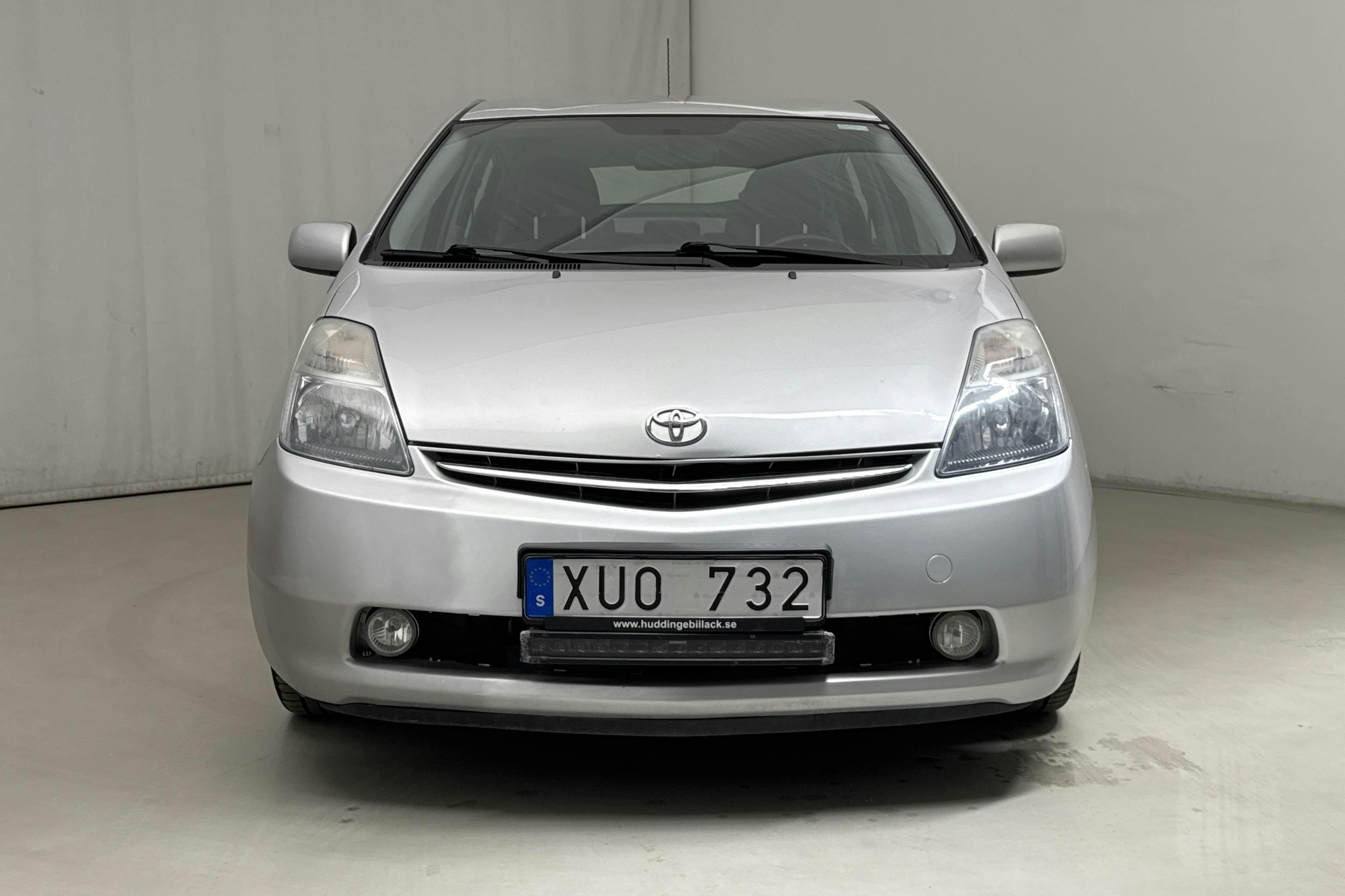 Toyota Prius 1.5 Hybrid (78hk) - 12 544 mil - Automat - silver - 2006