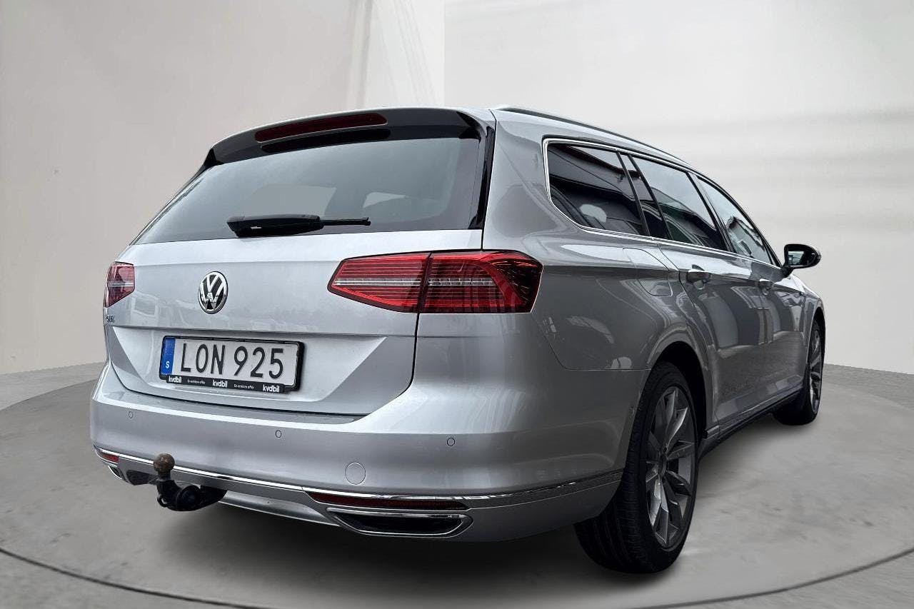 VW Passat 1.4 Plug-in-Hybrid Sportscombi (218hk) - 14 708 mil - Automat - silver - 2019