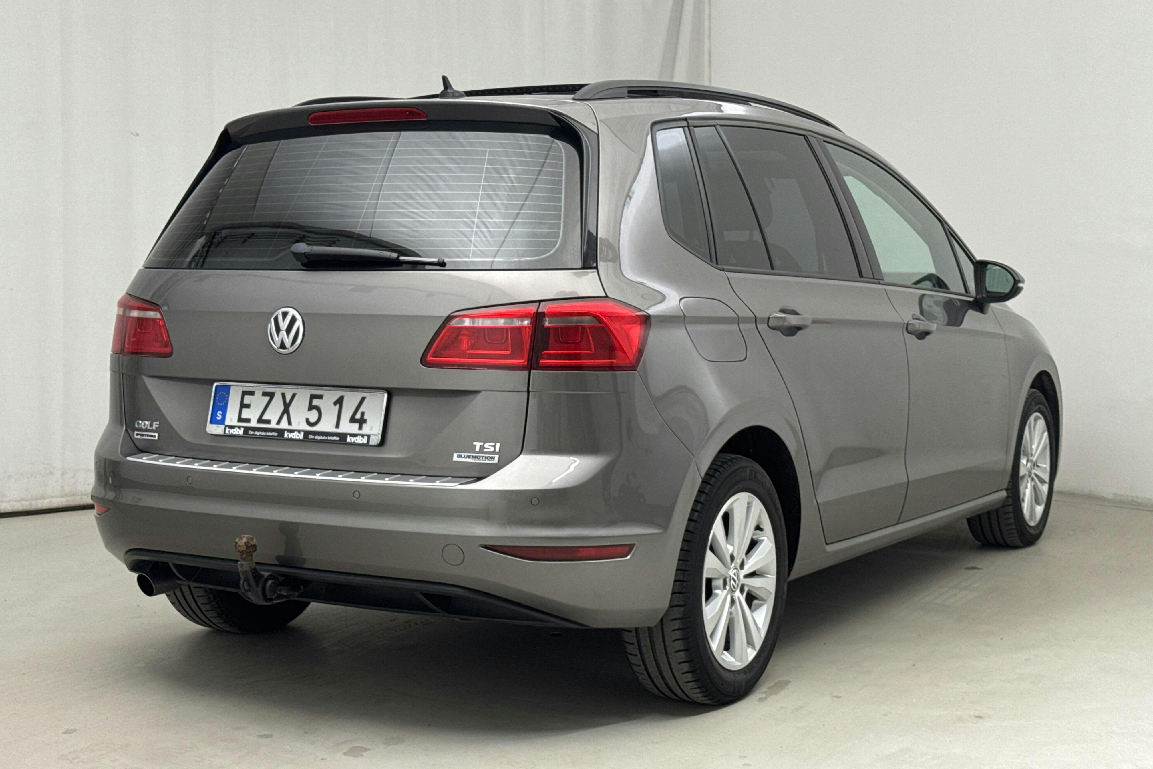 VW Golf VII 1.2 TSI BlueMotion Technology Sportsvan (110hk) - 130 580 km - Automatic - gray - 2015