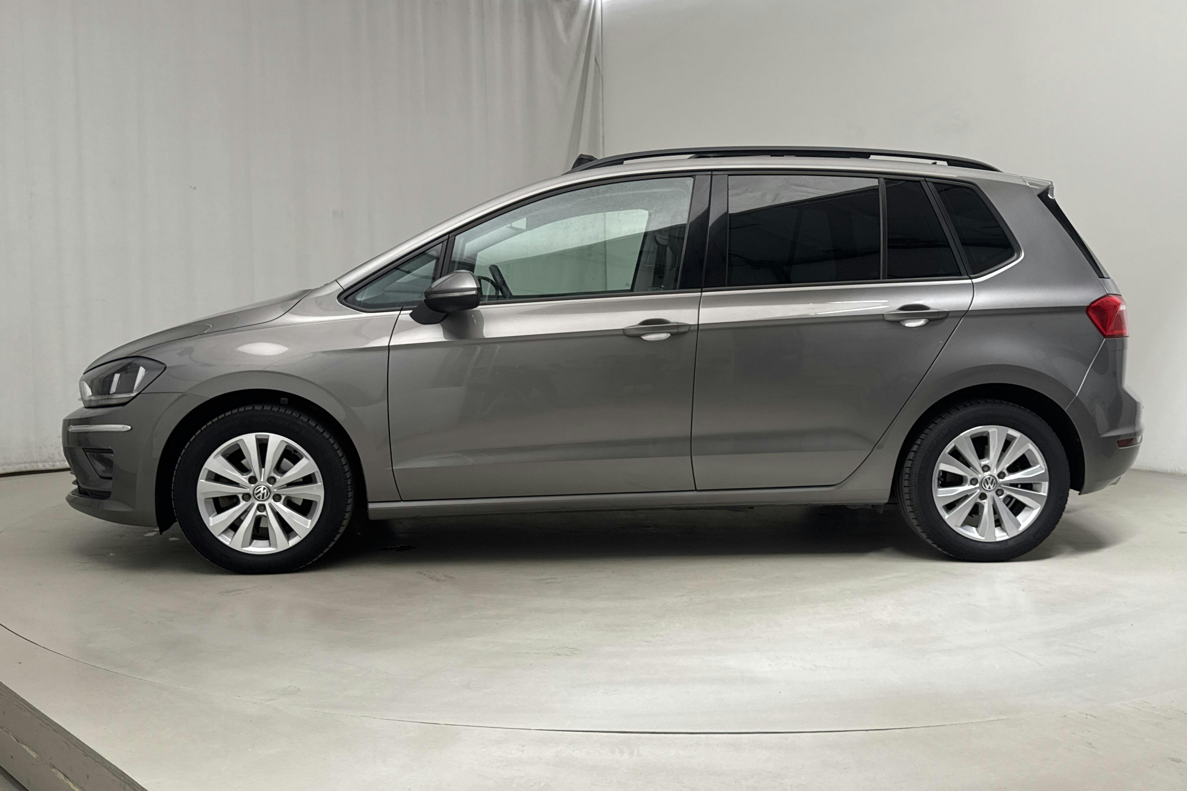 VW Golf VII 1.2 TSI BlueMotion Technology Sportsvan (110hk) - 130 580 km - Automatic - gray - 2015