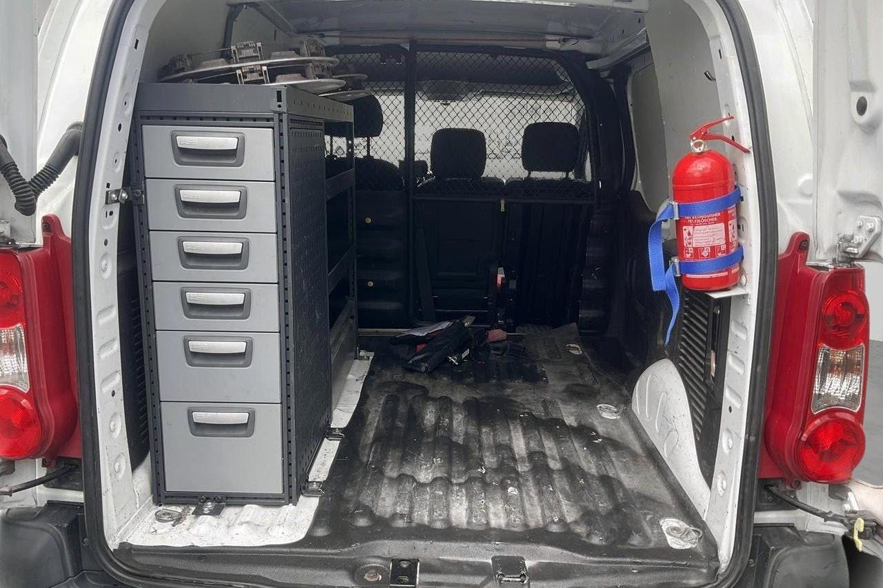Citroën Berlingo III 1.6 HDi Skåp (90hk) - 10 172 mil - Manuell - vit - 2009