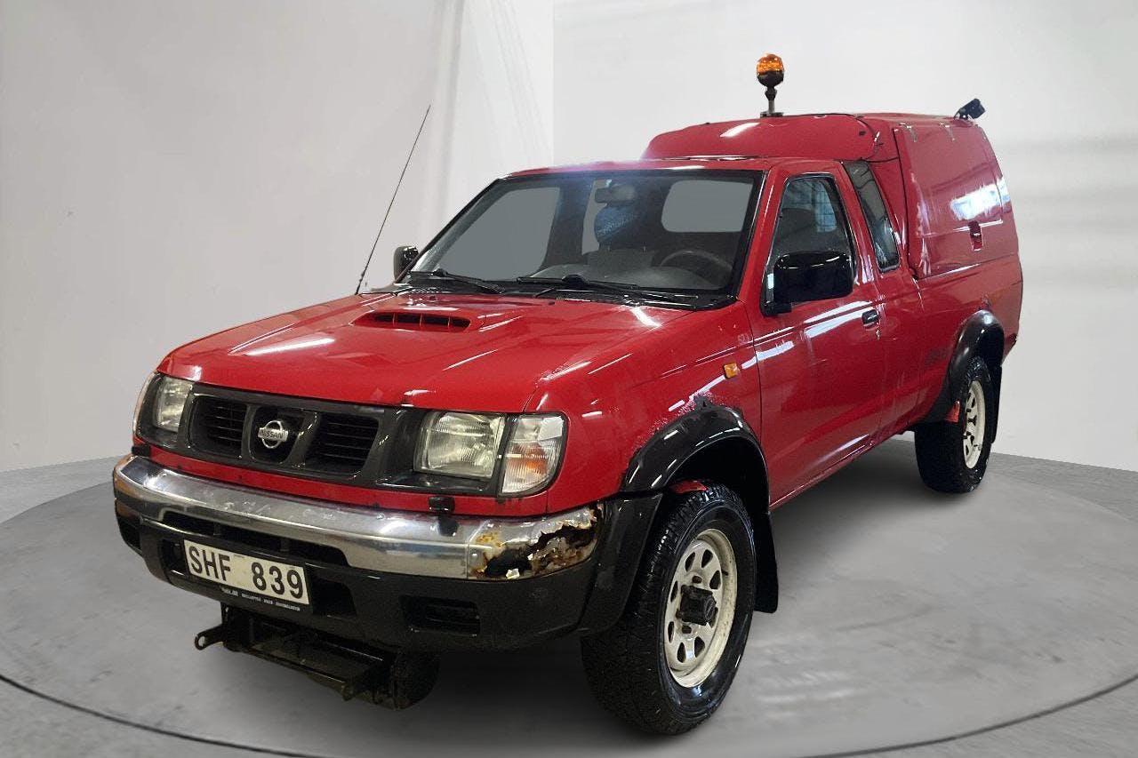 Nissan King Cab 2.5D 4WD (104hk) - 19 815 mil - Manuell - röd - 2001