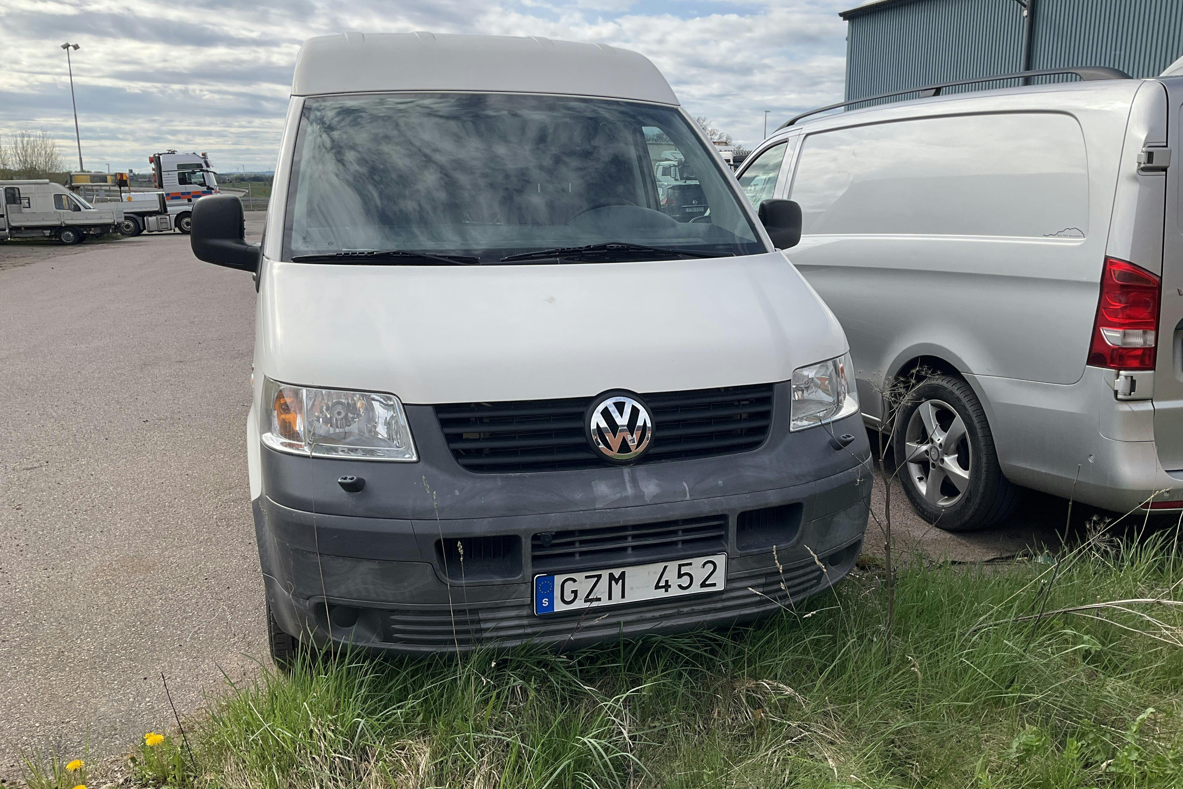 VW Transporter T5 2.0 Ecofuel (115hk) - 114 920 km - Käsitsi - valge - 2008