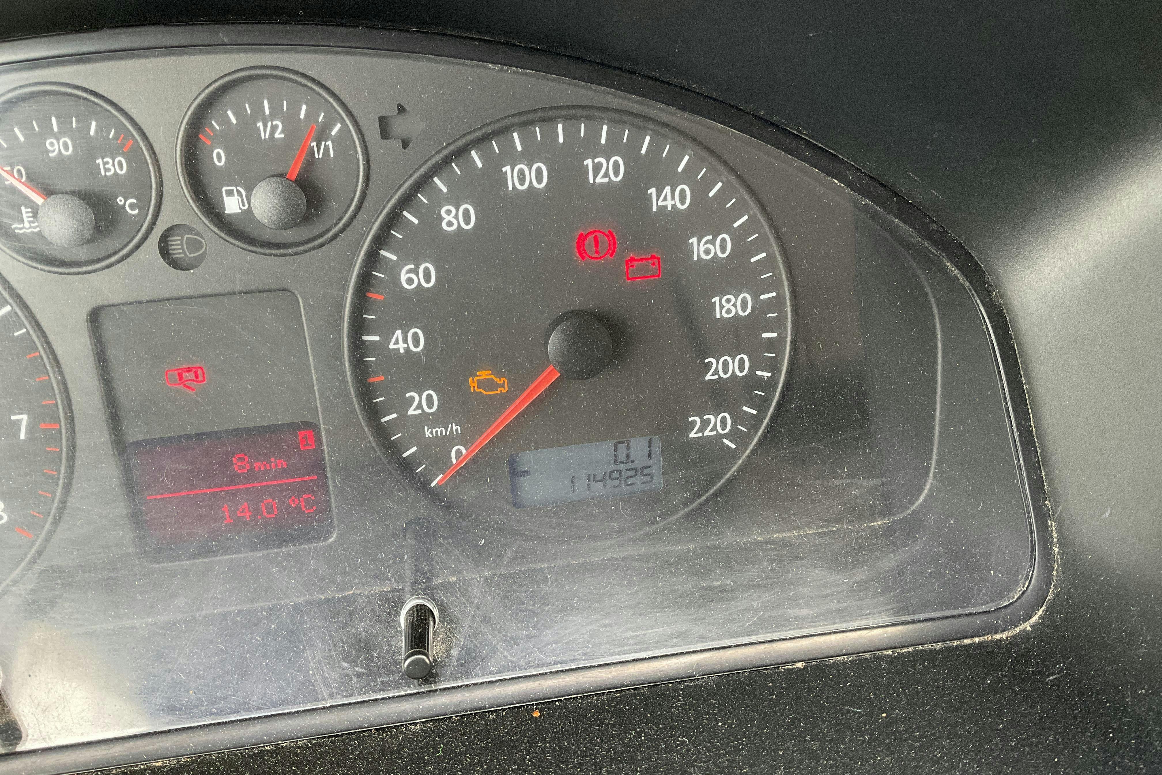 VW Transporter T5 2.0 Ecofuel (115hk) - 114 920 km - Käsitsi - valge - 2008