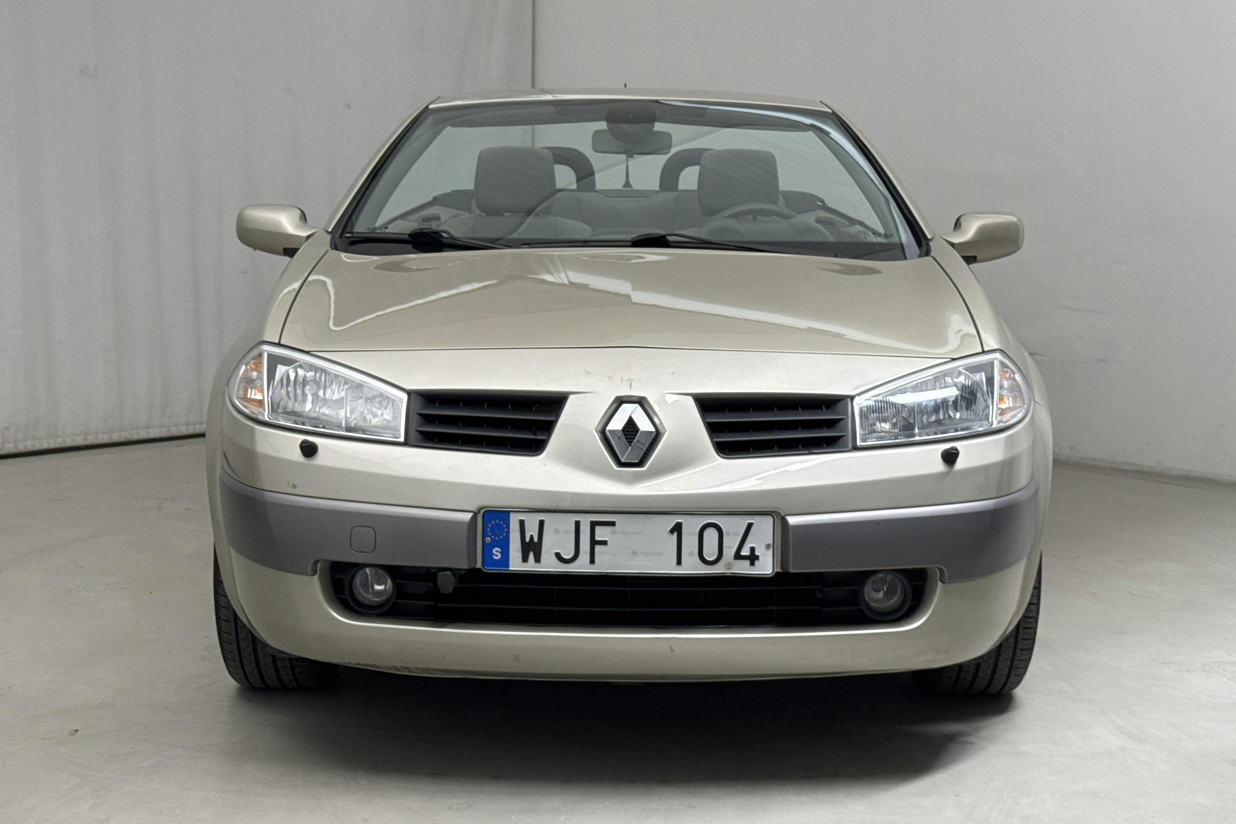 Renault Mégane Phas II 2.0 Cabriolet (134hk) - 4 030 mil - Automat - Light Grey - 2005