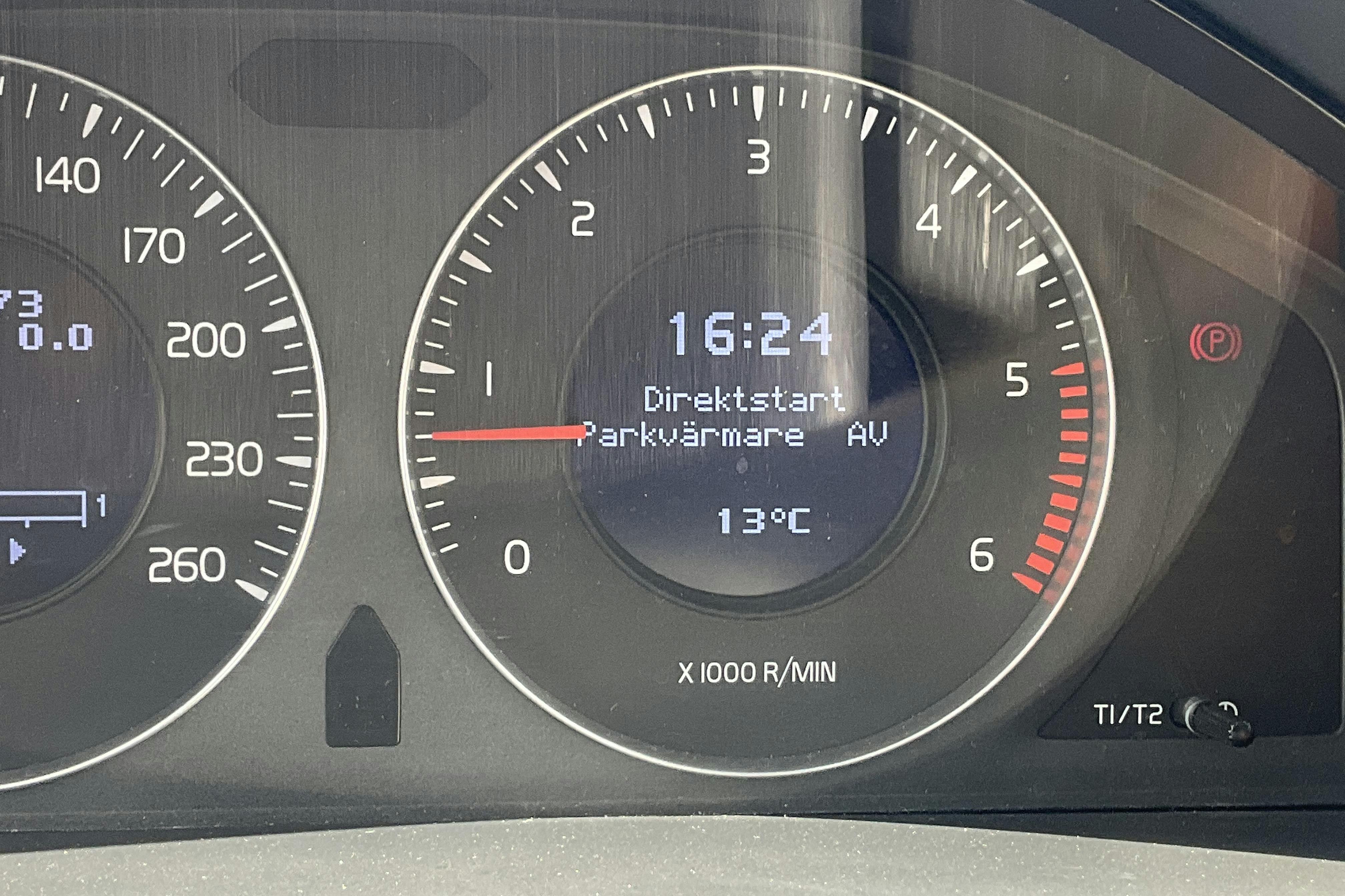Volvo XC60 2.4D AWD (163hk) - 25 907 mil - Manuell - svart - 2009