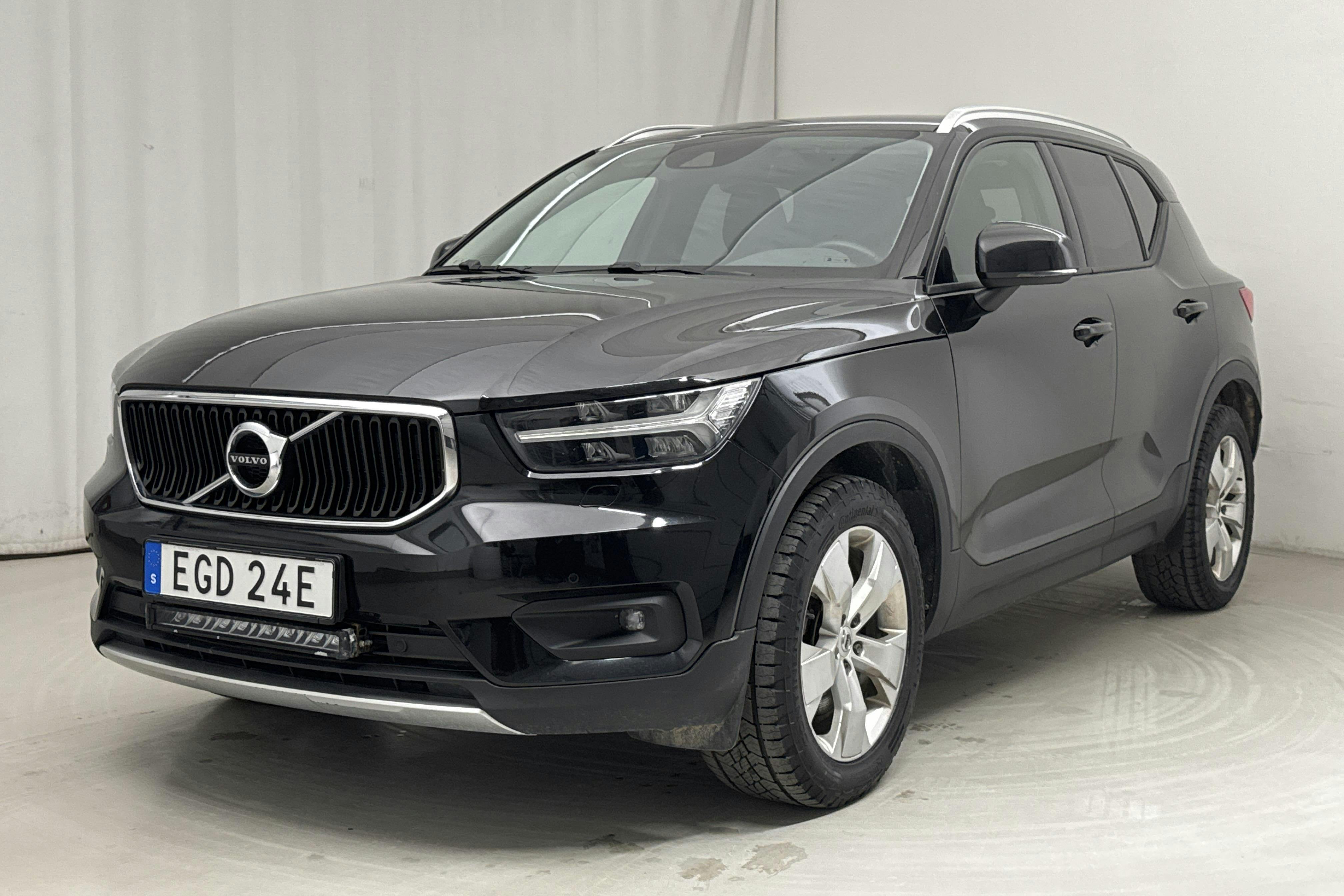 Volvo XC40 B4 AWD (197hk) - 11 226 mil - Automat - svart - 2021