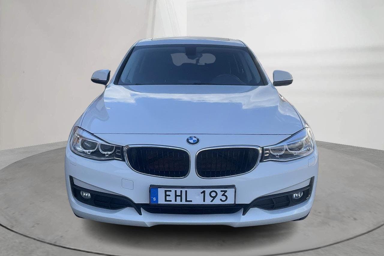 BMW 320d GT, F34 (184hk) - 18 049 mil - Automat - vit - 2014
