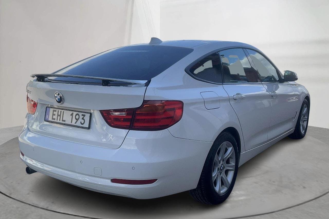 BMW 320d GT, F34 (184hk) - 18 049 mil - Automat - vit - 2014