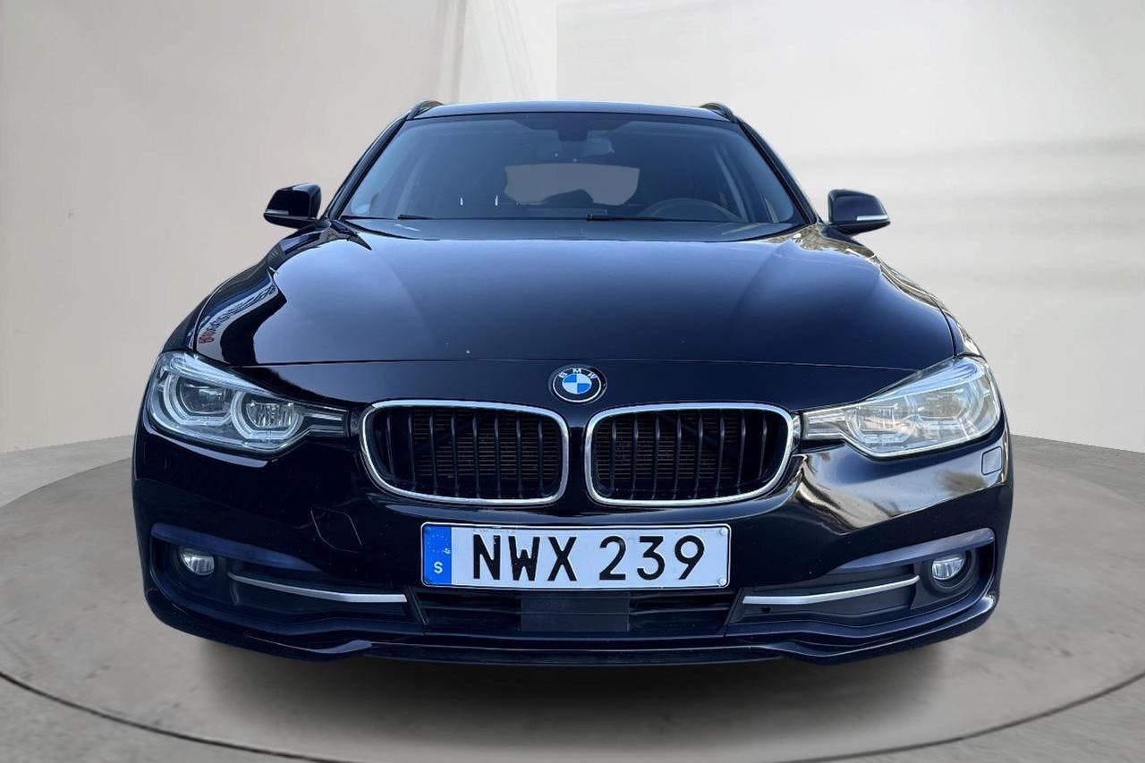 BMW 320d xDrive Touring, F31 (190hk) - 24 017 mil - Automat - svart - 2018