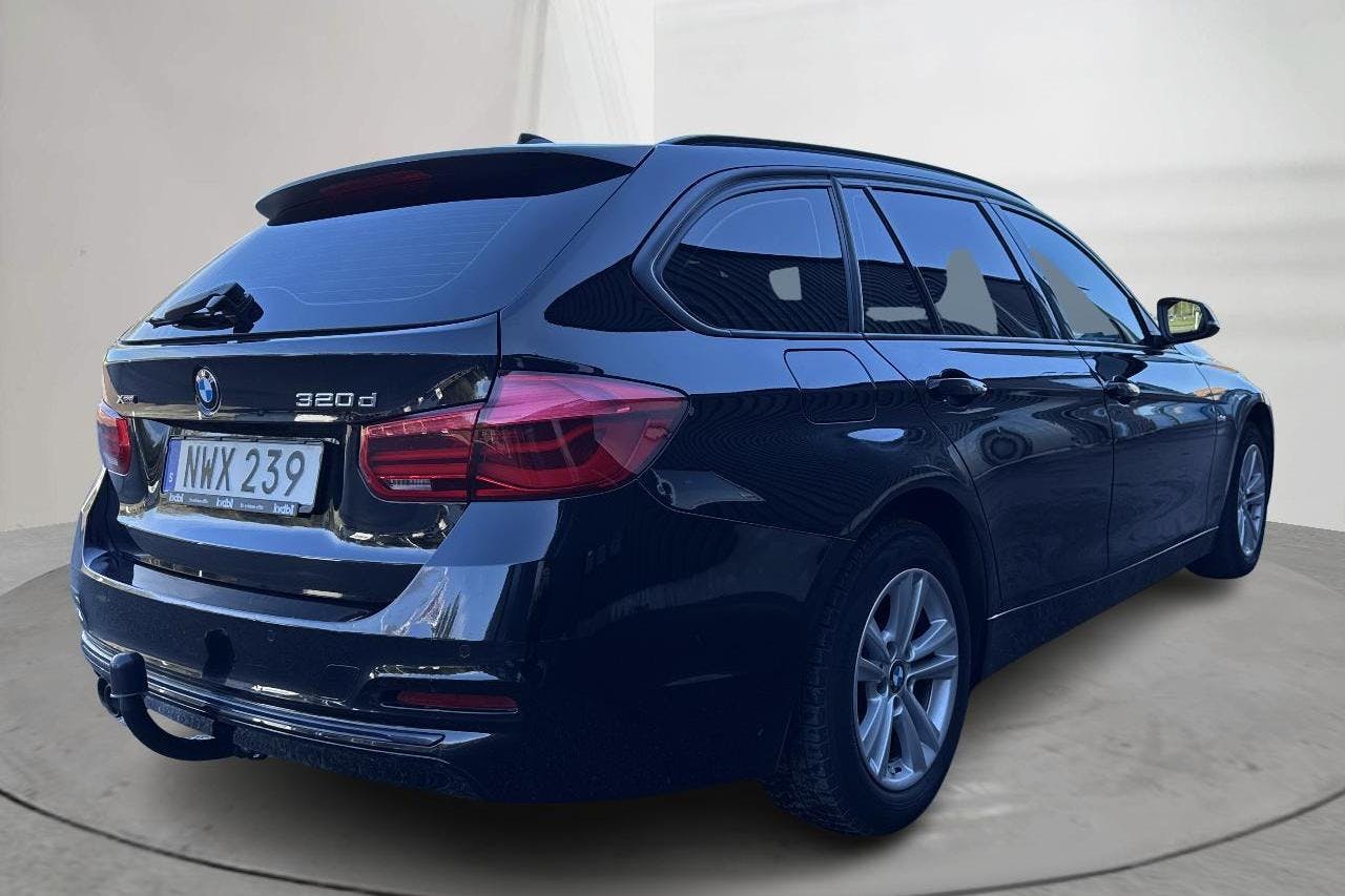 BMW 320d xDrive Touring, F31 (190hk) - 24 017 mil - Automat - svart - 2018