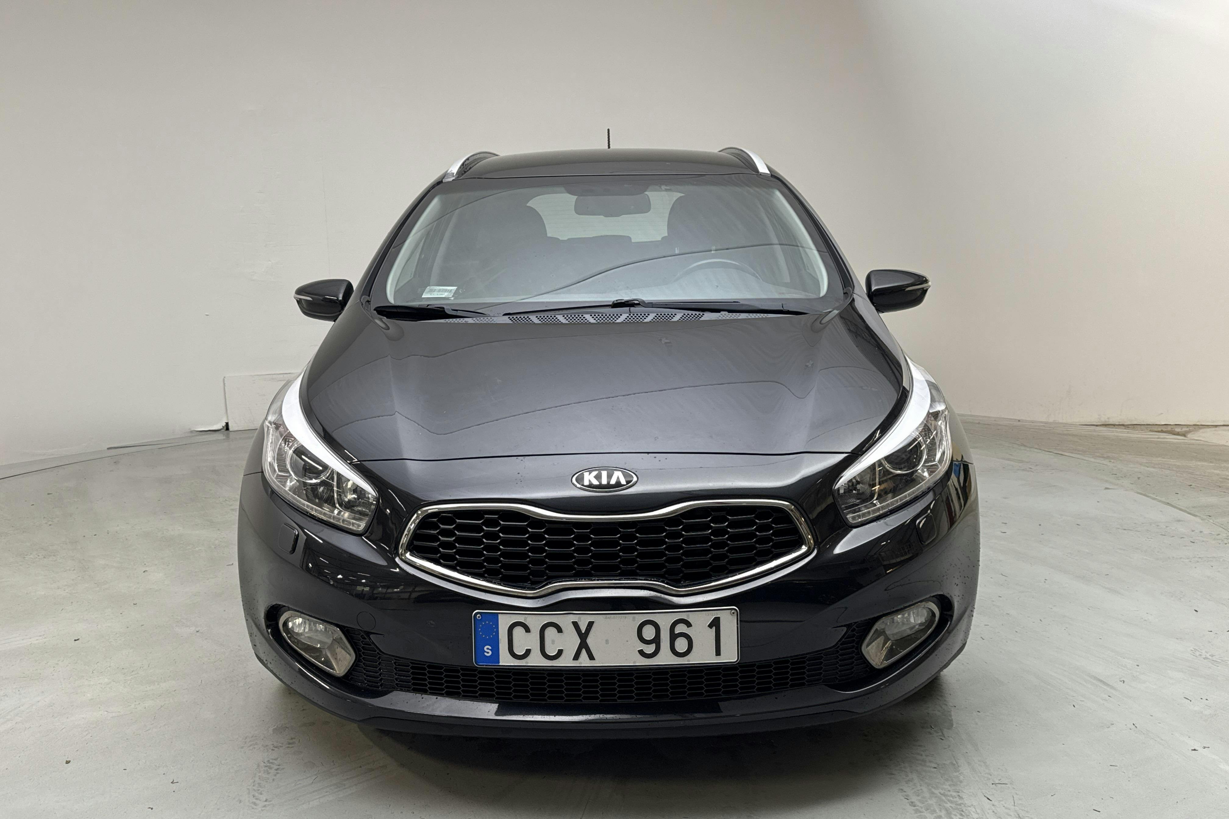 KIA Cee'd 1.6 CRDi SW (128hk) - 8 079 mil - Manuell - svart - 2014