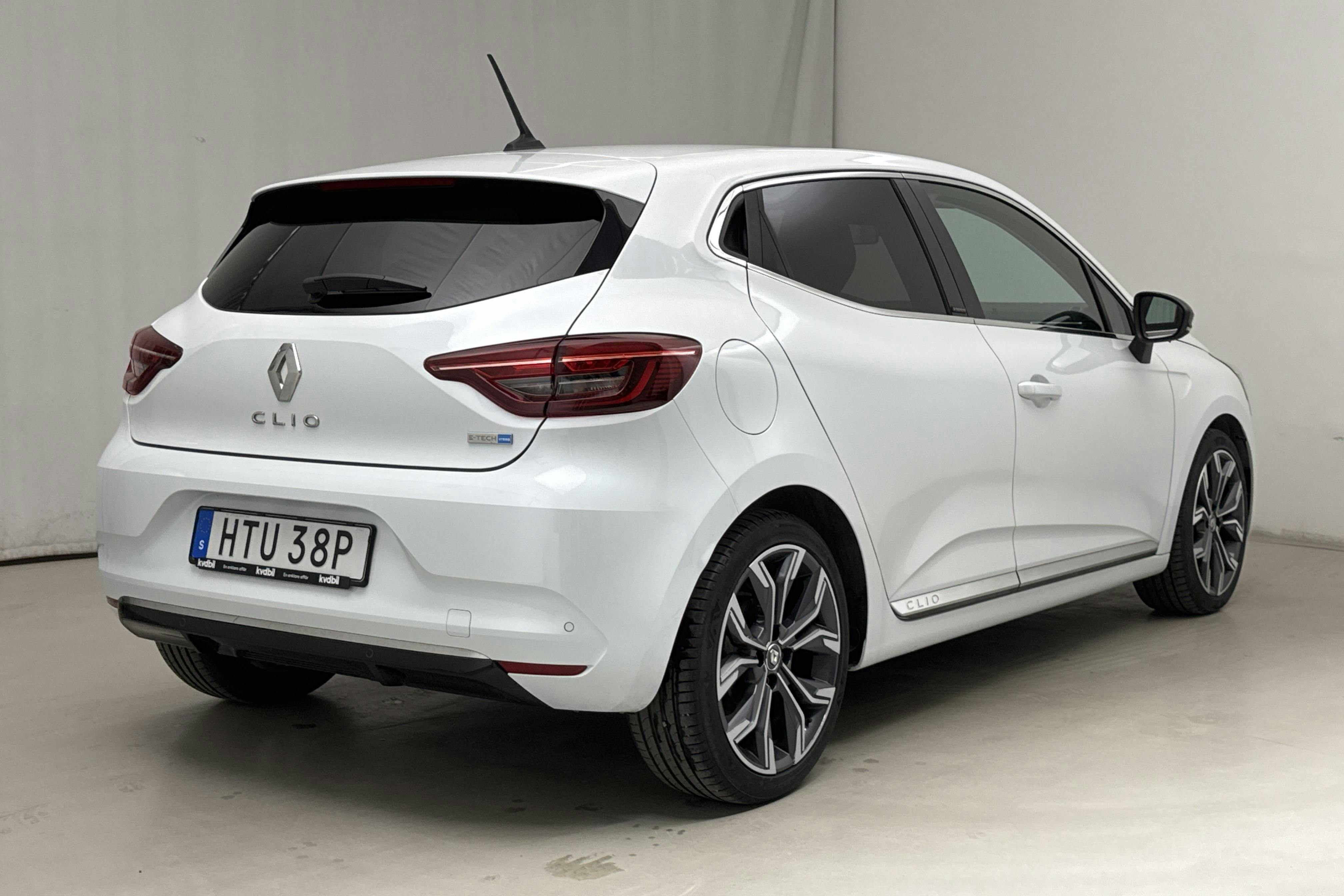 Renault Clio V 1.6 E-TECH 5dr (140hk) - 8 843 mil - Automat - 2021