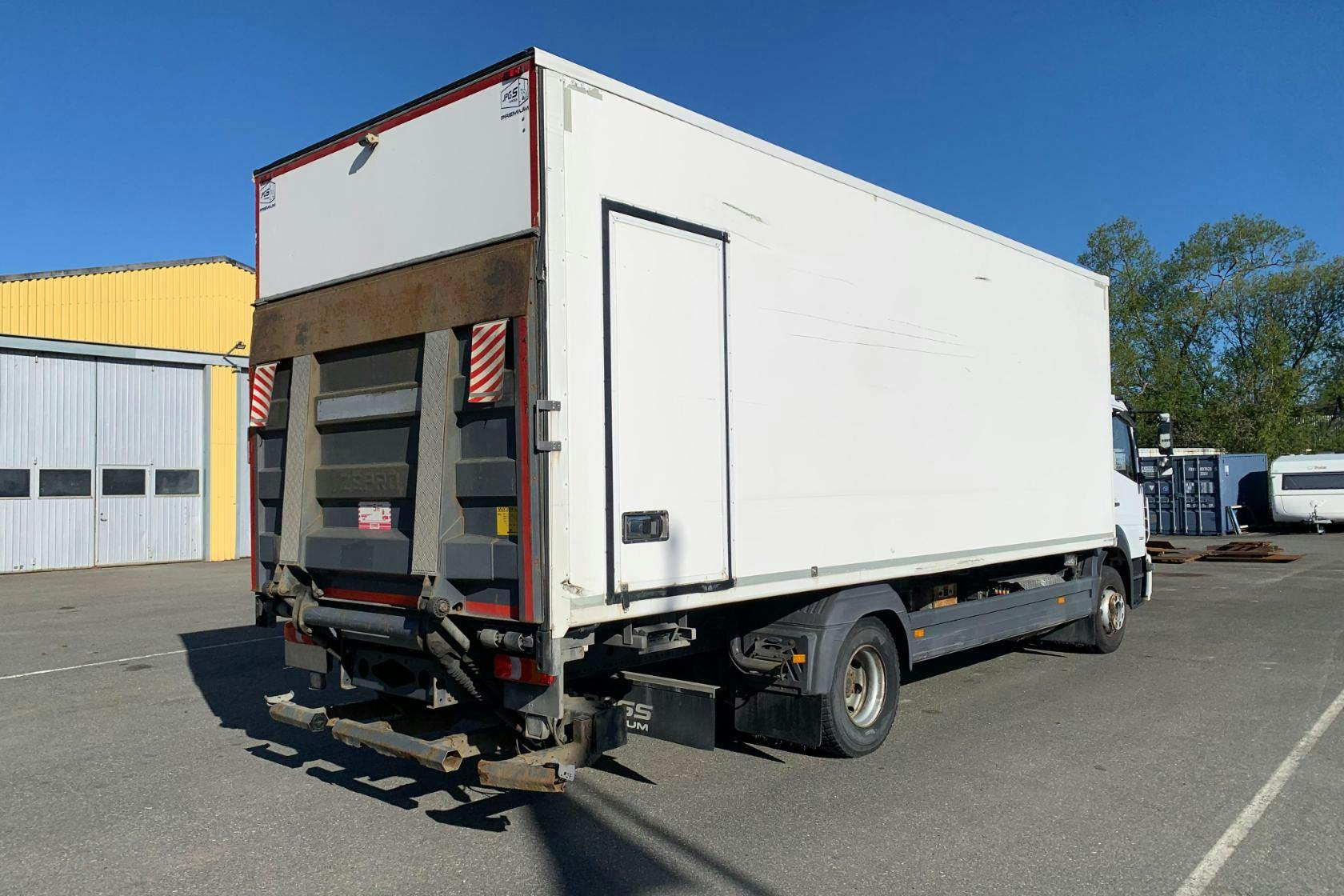 Mercedes Atego Kylbil 2-zons - 202 696 km - Manuell - vit - 2016