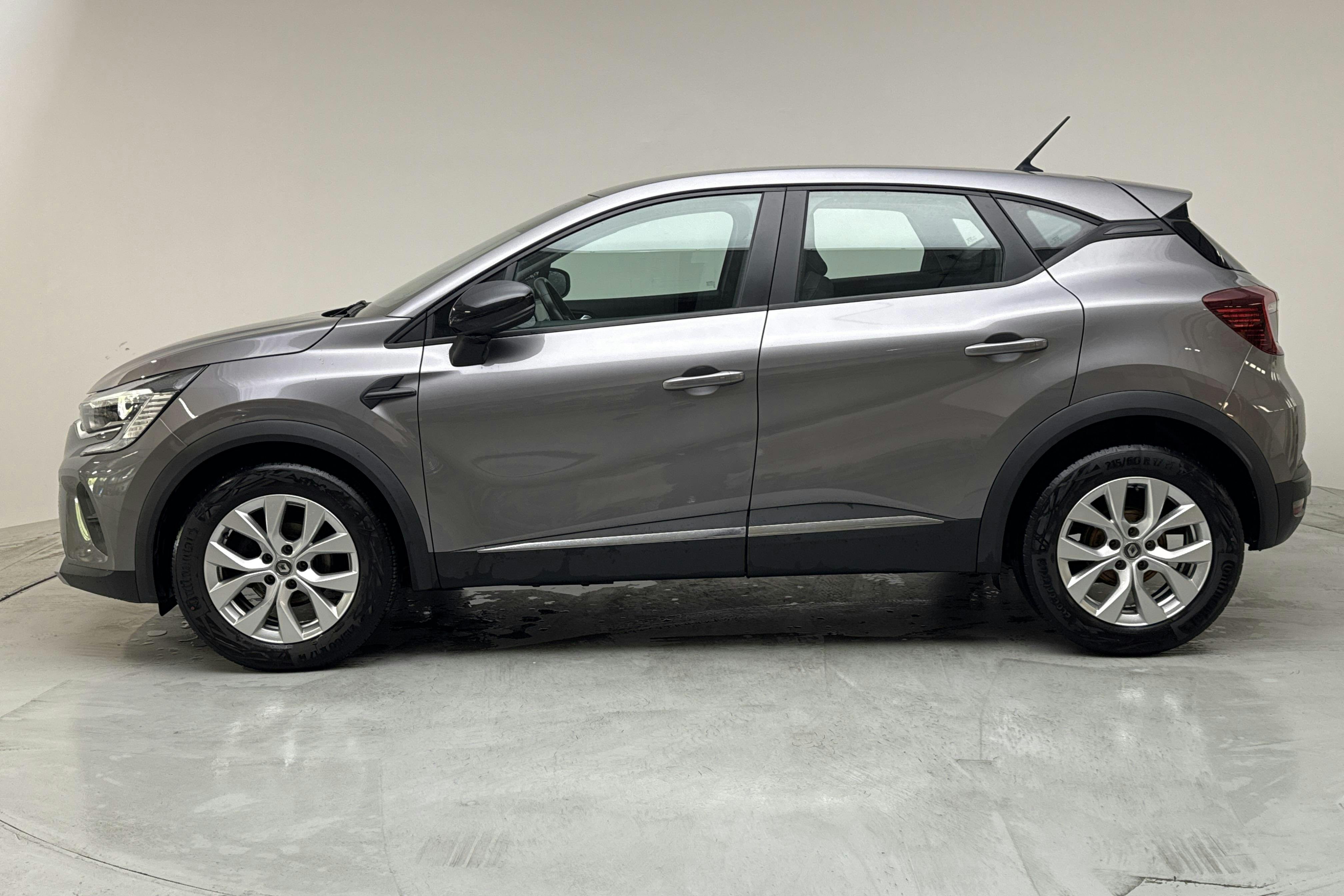 Renault Captur 1.3 TCe (130hk) - 7 198 mil - Automat - grå - 2020